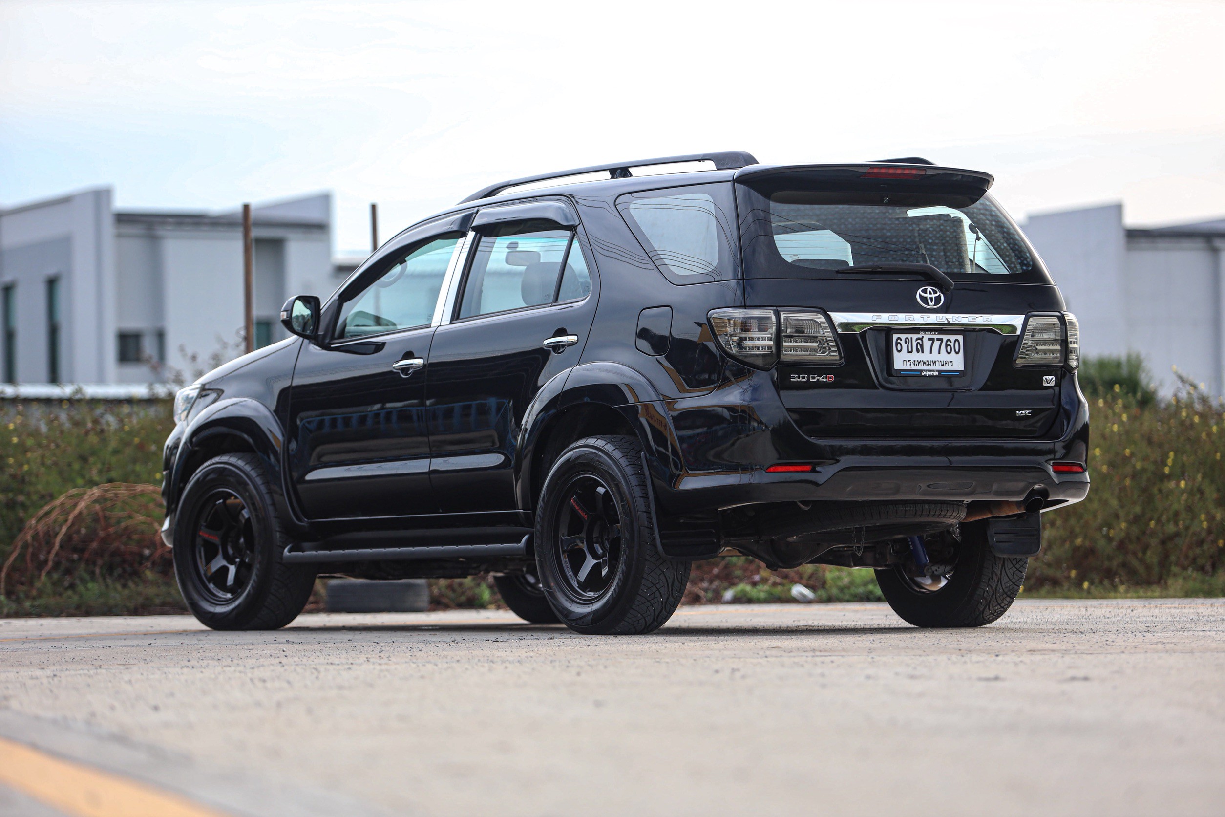 Toyota Fortuner 3.0 V AT 4WD PF-รถบ้านมือสอง