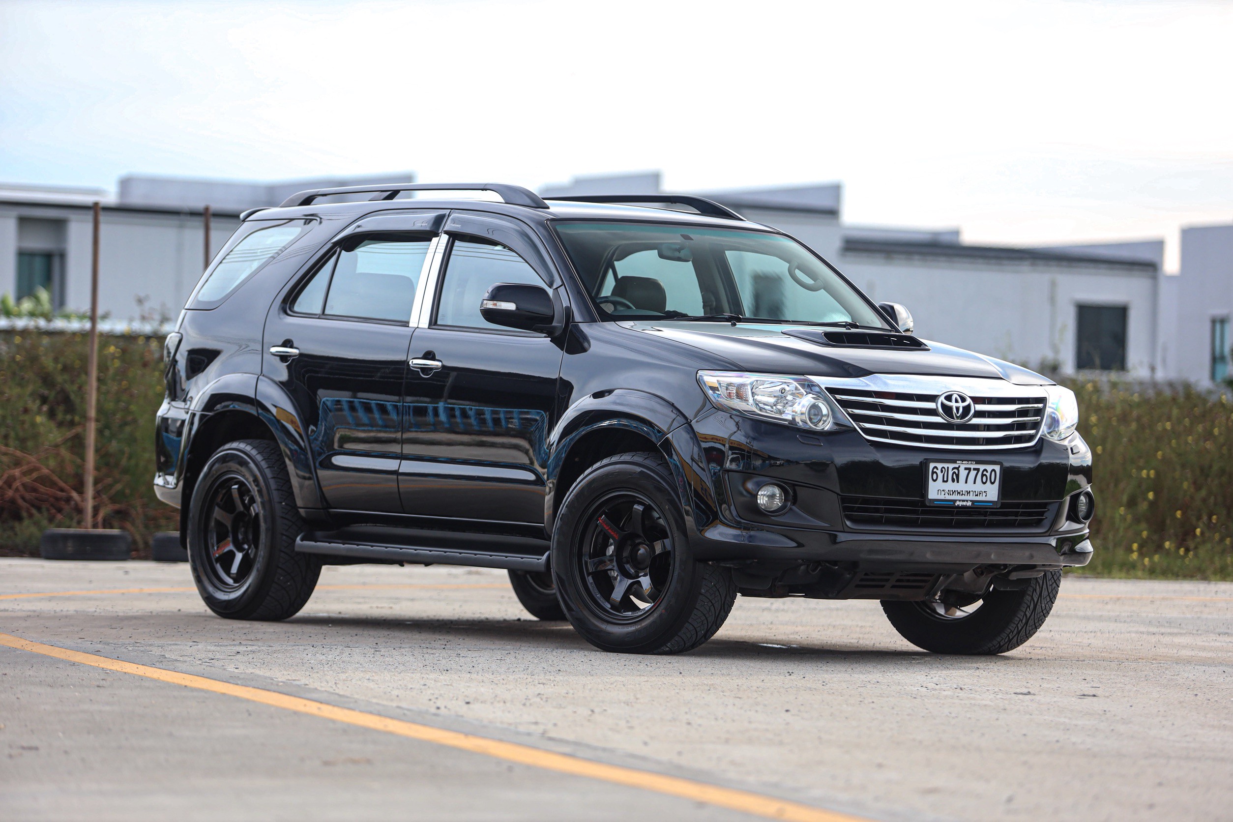 Toyota Fortuner 3.0 V AT 4WD PF-รถบ้านมือสอง