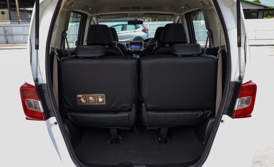 Honda Freed 1.5 EL AT PF-รถบ้านมือสอง