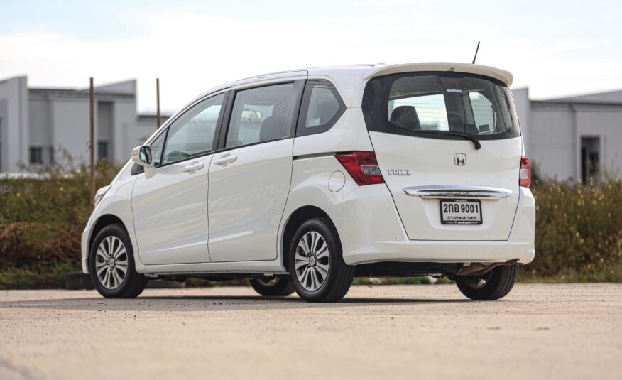 Honda Freed 1.5 EL AT PF-รถบ้านมือสอง