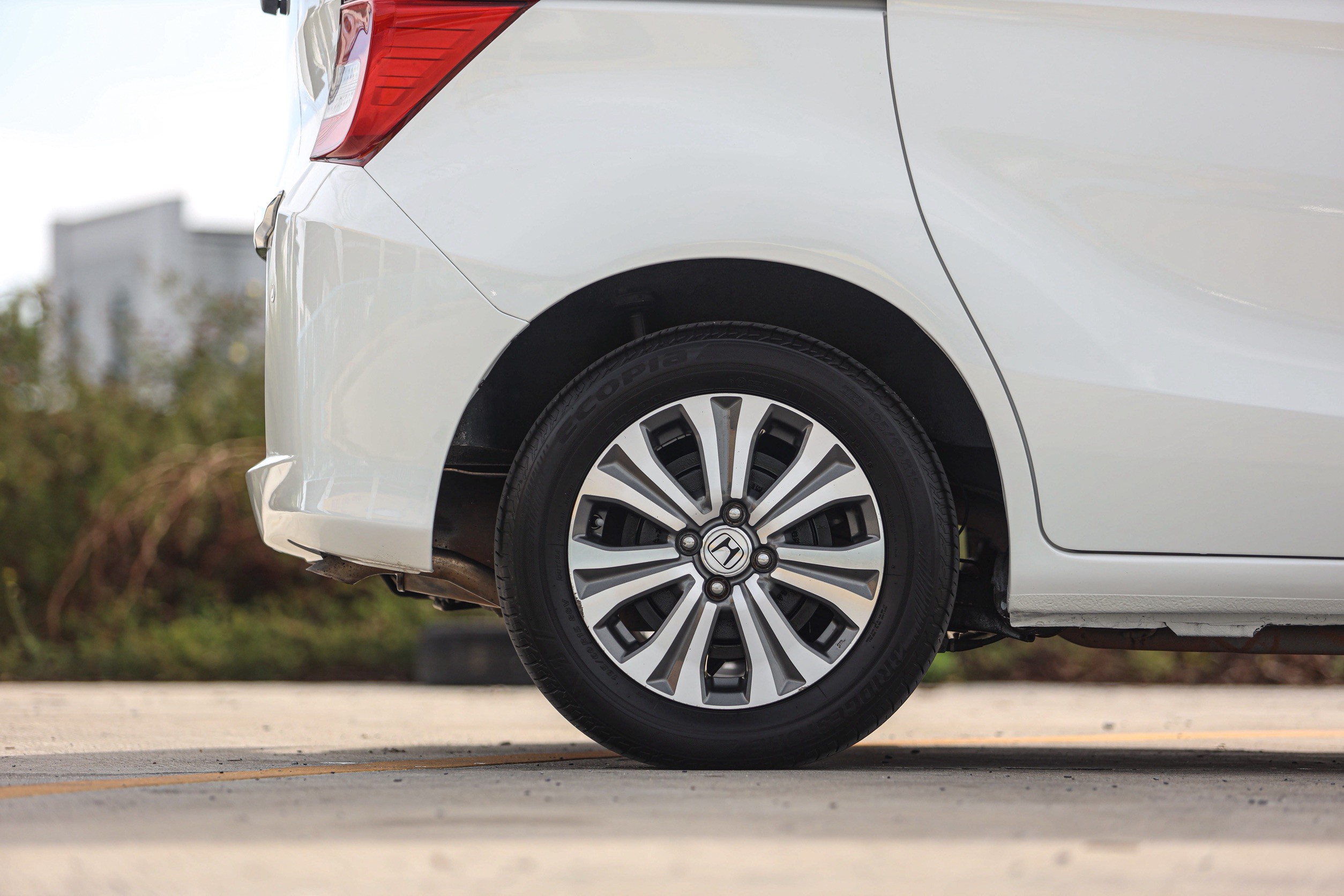 Honda Freed 1.5 EL AT PF-รถบ้านมือสอง