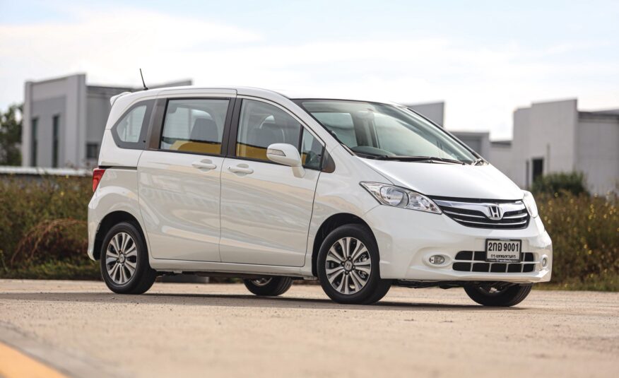 Honda Freed 1.5 EL AT PF-รถบ้านมือสอง