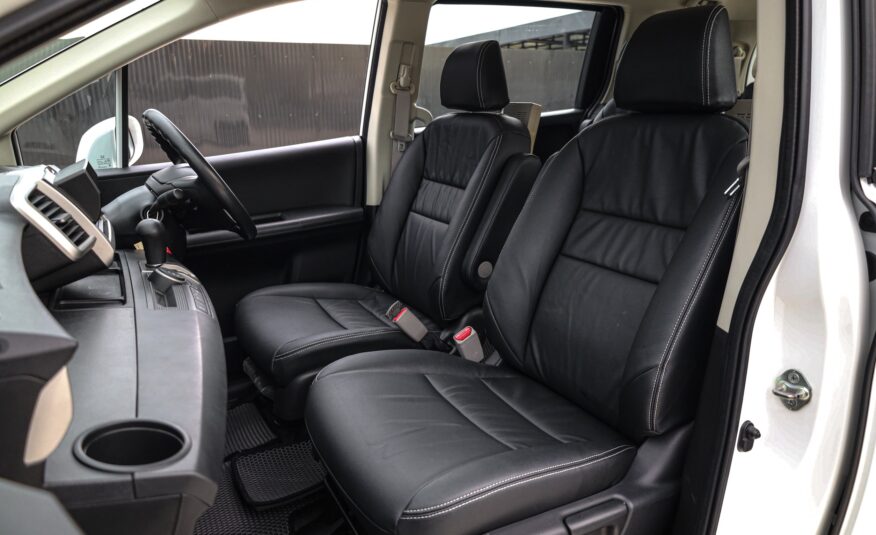 Honda Freed 1.5 EL AT PF-รถบ้านมือสอง