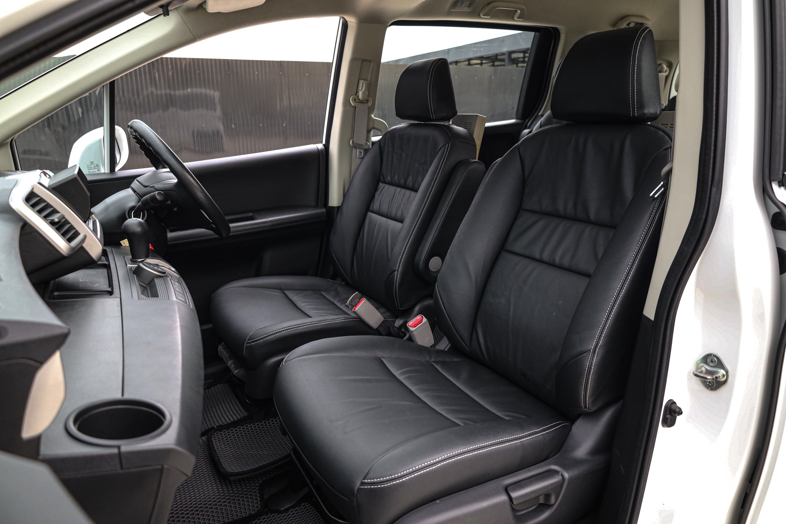 Honda Freed 1.5 EL AT PF-รถบ้านมือสอง