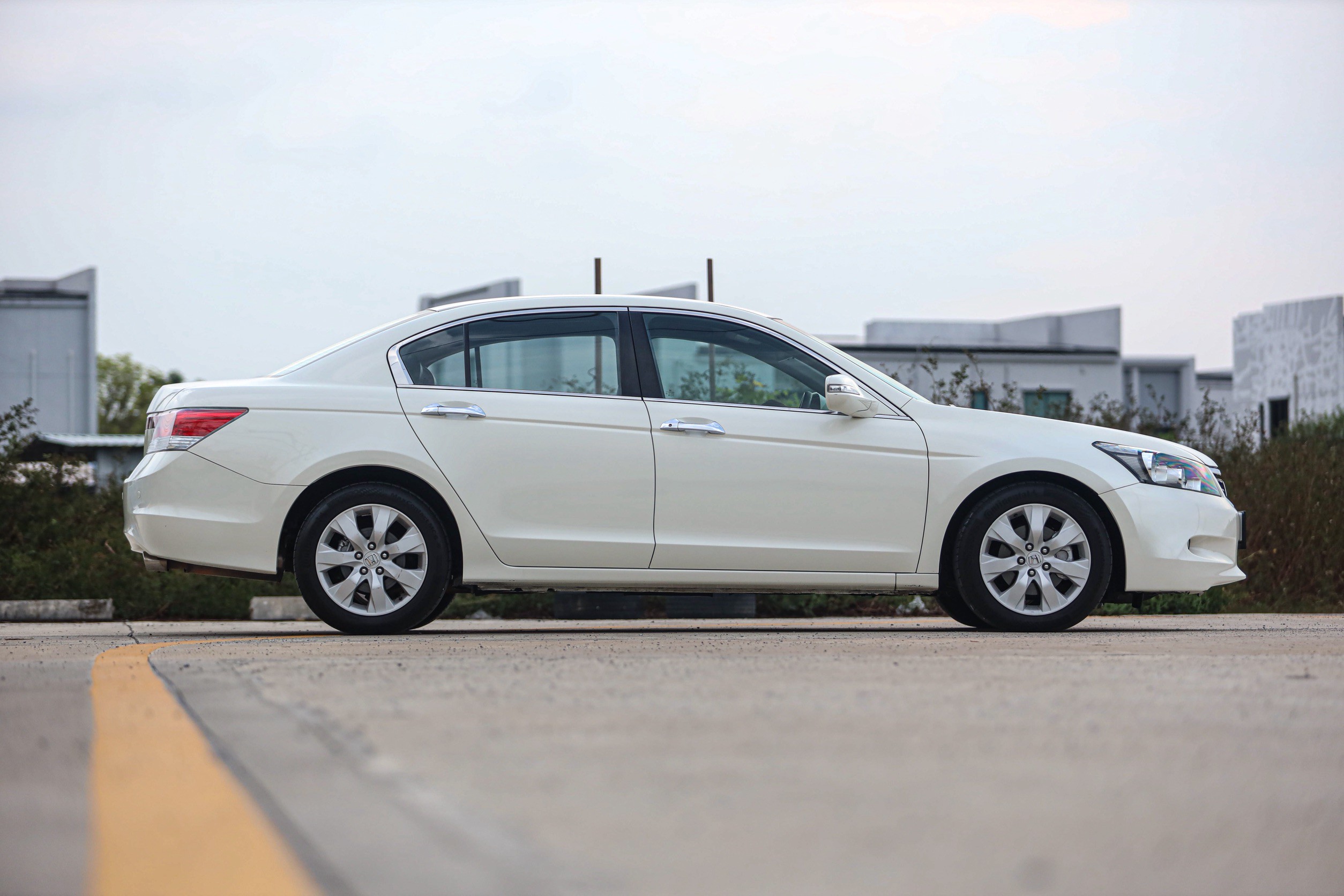 Honda Accord 2.0 E PF-รถบ้านมือสอง