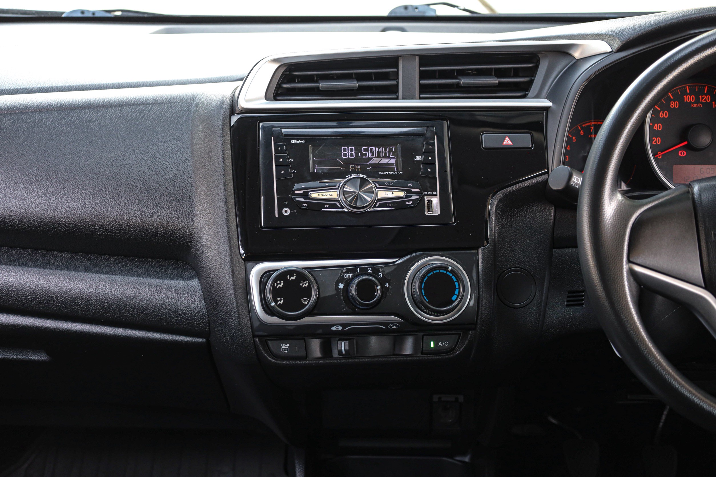 Honda Jazz GK S MT PF-รถบ้านมือสอง