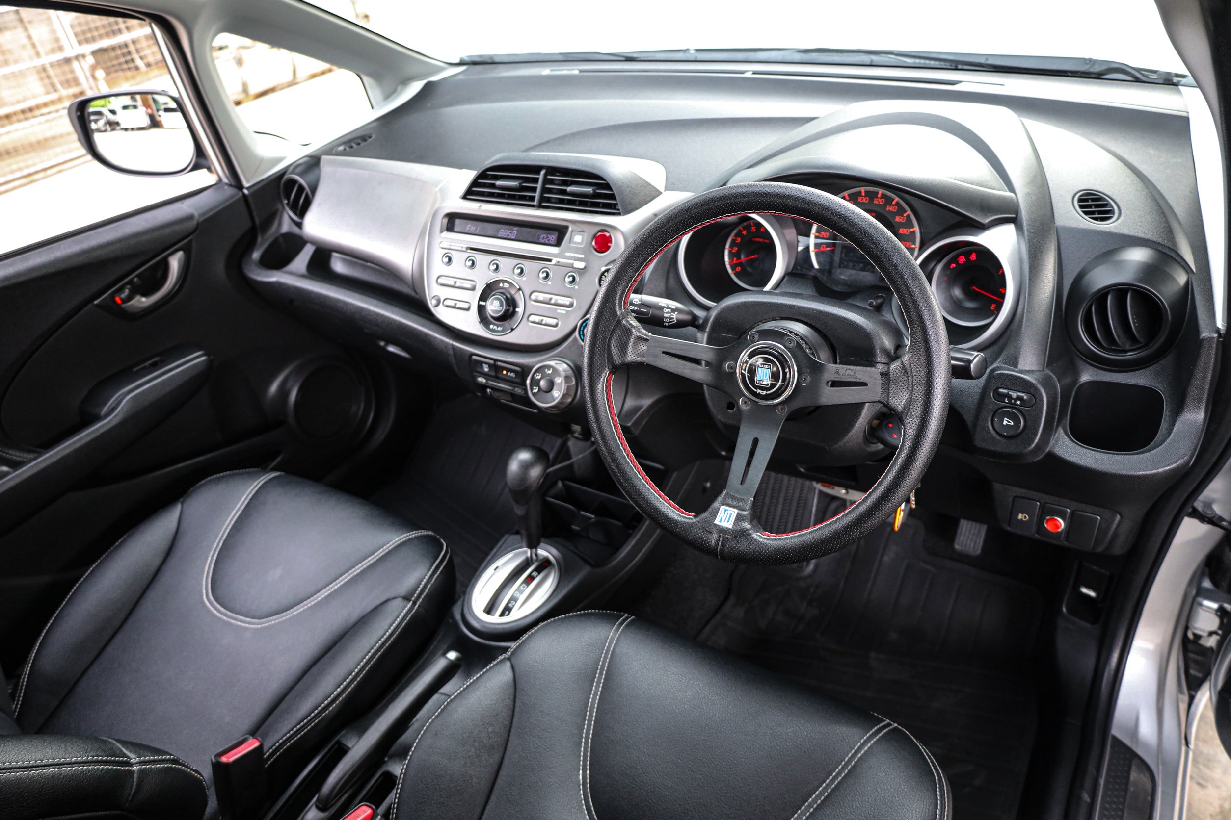 Honda Jazz Ge V AT PF-รถบ้านมือสอง