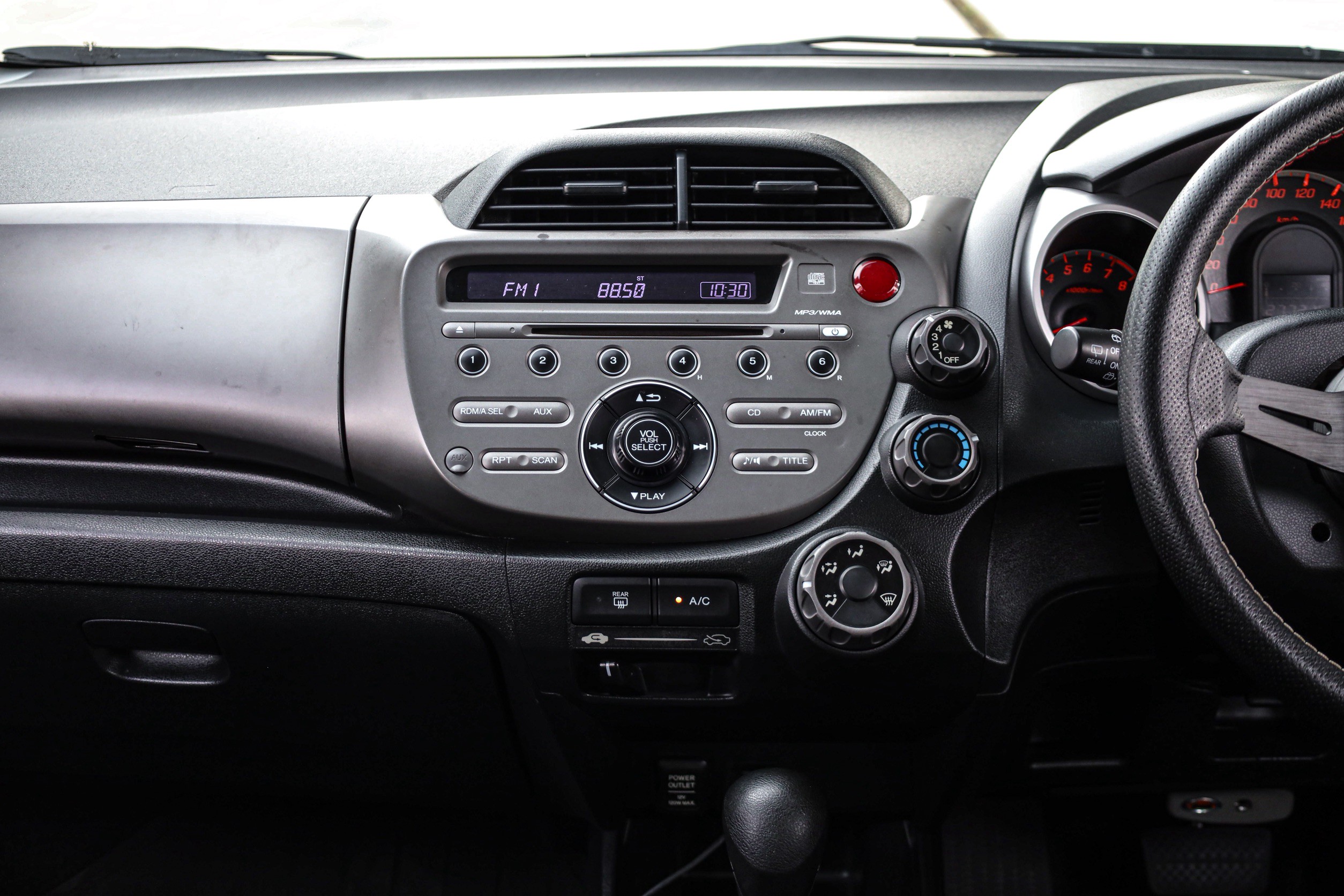 Honda Jazz Ge V AT PF-รถบ้านมือสอง