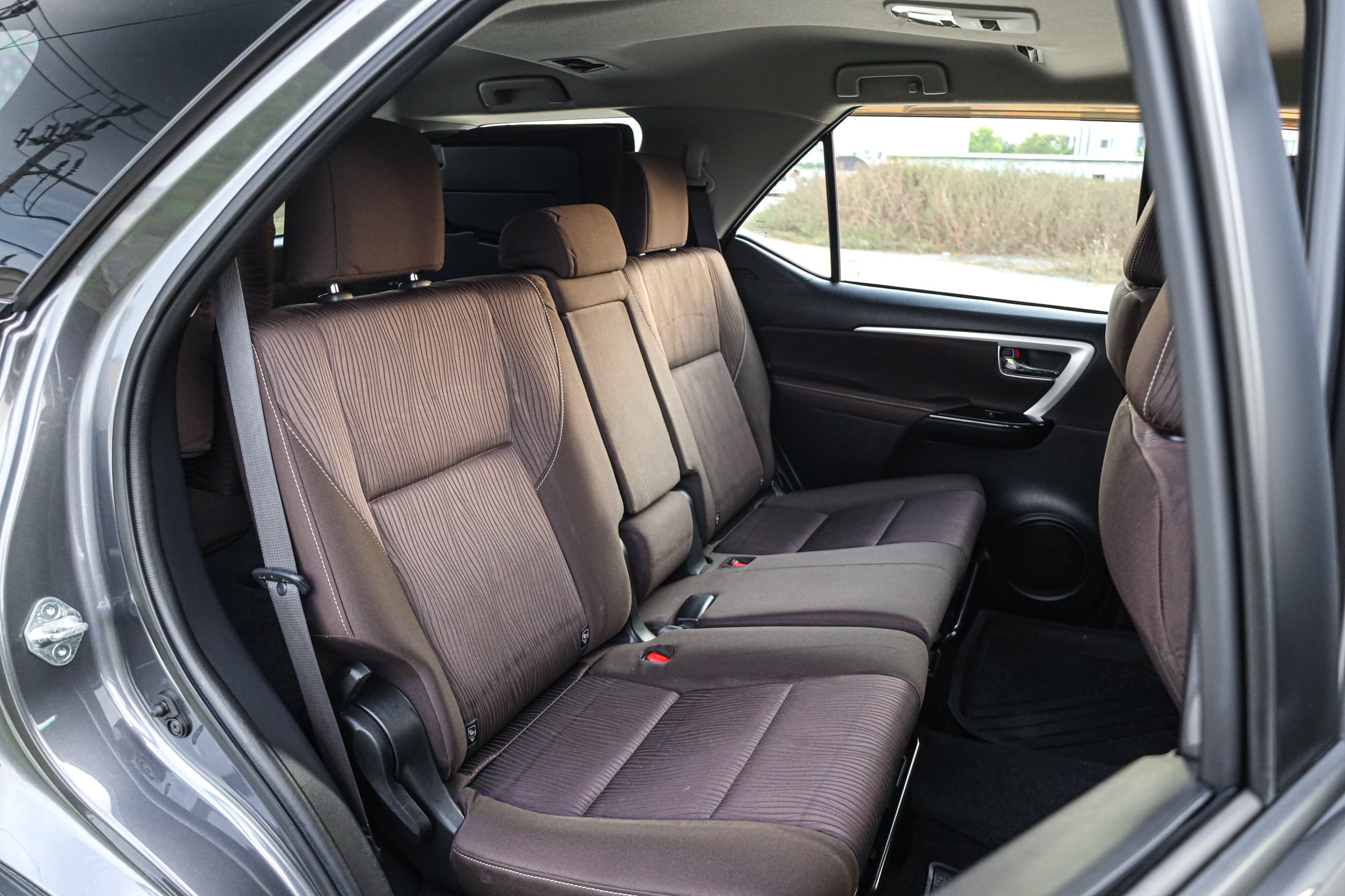 Toyota New Fortuner 2.4 G MT PF-รถบ้านมือสอง