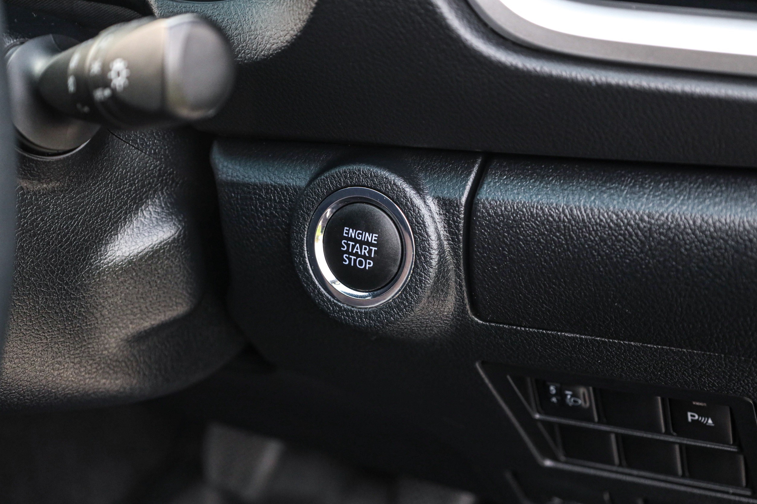 Toyota New Fortuner 2.4 G MT PF-รถบ้านมือสอง