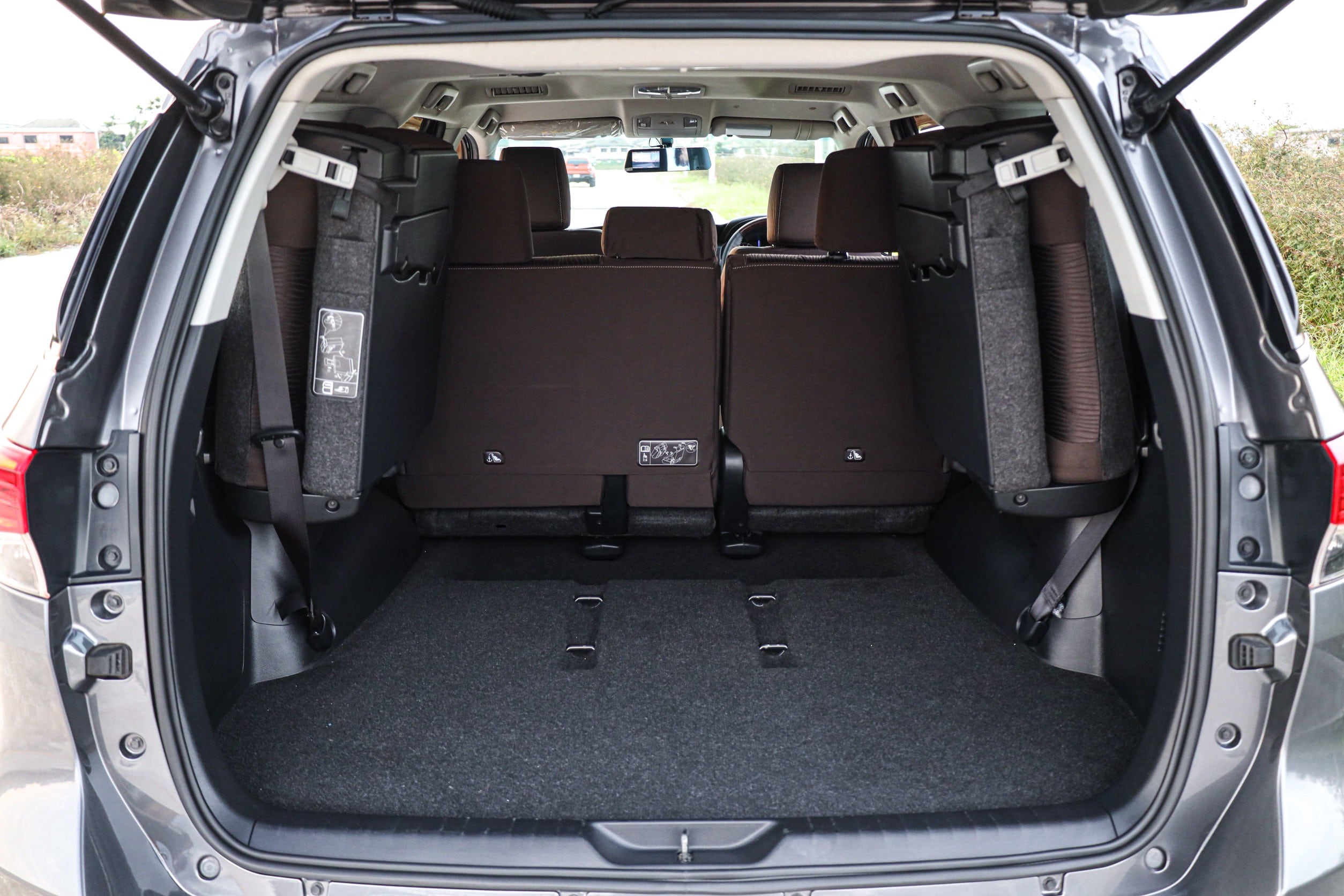 Toyota New Fortuner 2.4 G MT PF-รถบ้านมือสอง