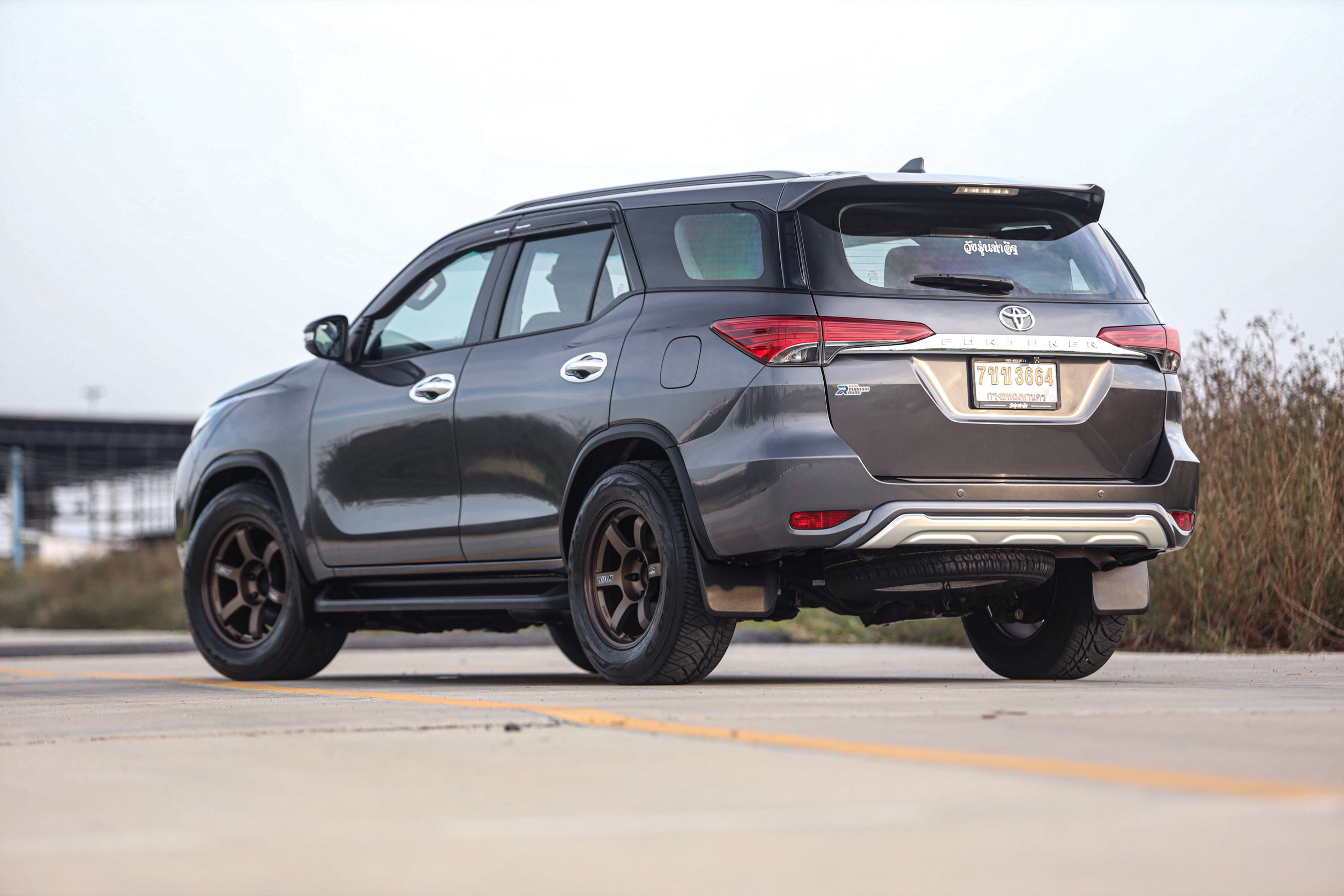 Toyota New Fortuner 2.4 G MT PF-รถบ้านมือสอง