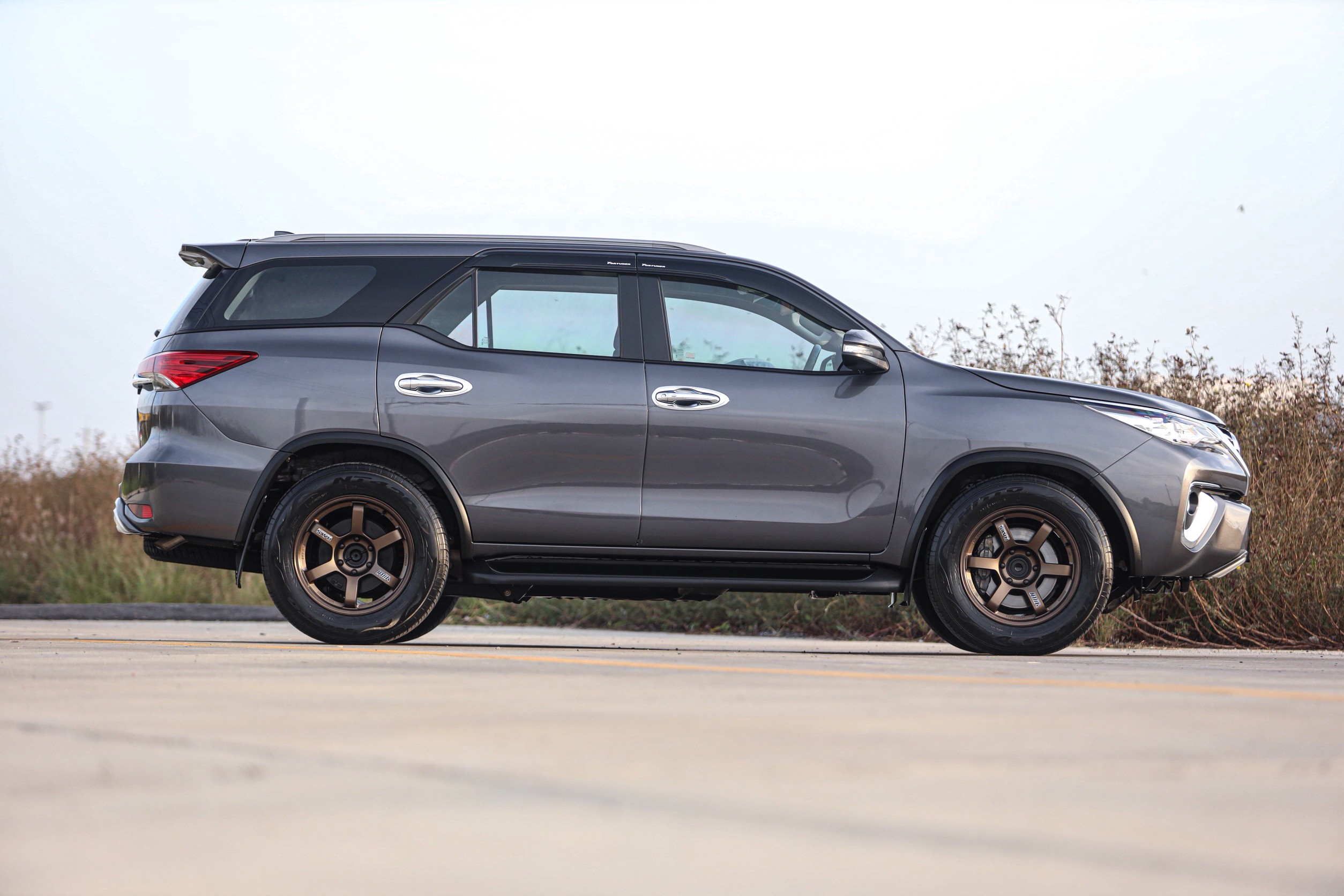 Toyota New Fortuner 2.4 G MT PF-รถบ้านมือสอง