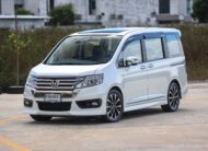 Honda Stepwagon Spada 2.0 EL PF-รถบ้านมือสอง