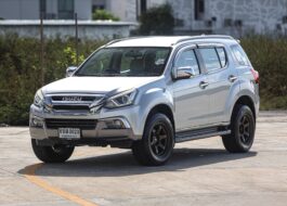 Isuzu Mu-x 3.0 Da Dvd PF-รถบ้านมือสอง