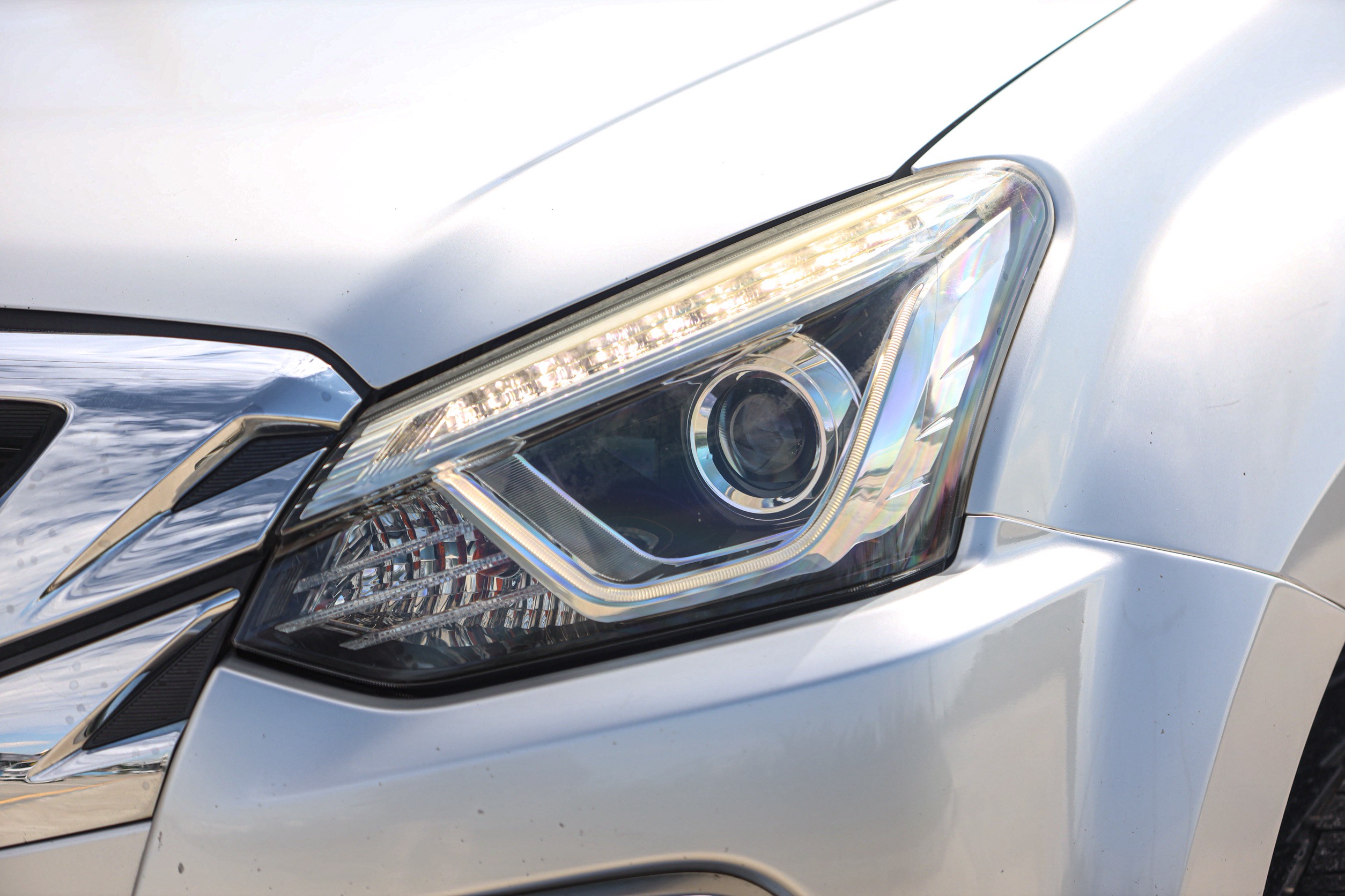 Isuzu Mu-x 3.0 Da Dvd PF-รถบ้านมือสอง