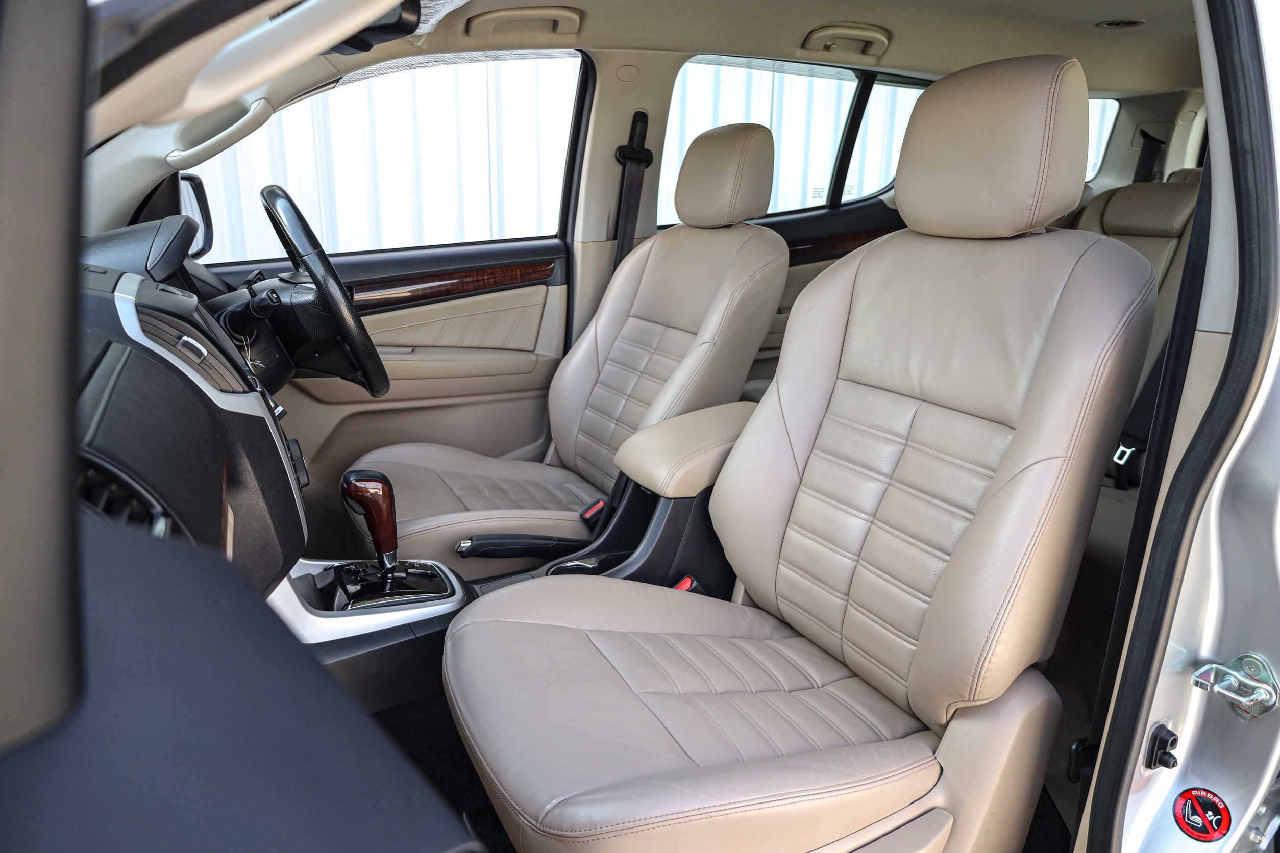 Isuzu Mu-x 3.0 Da Dvd PF-รถบ้านมือสอง