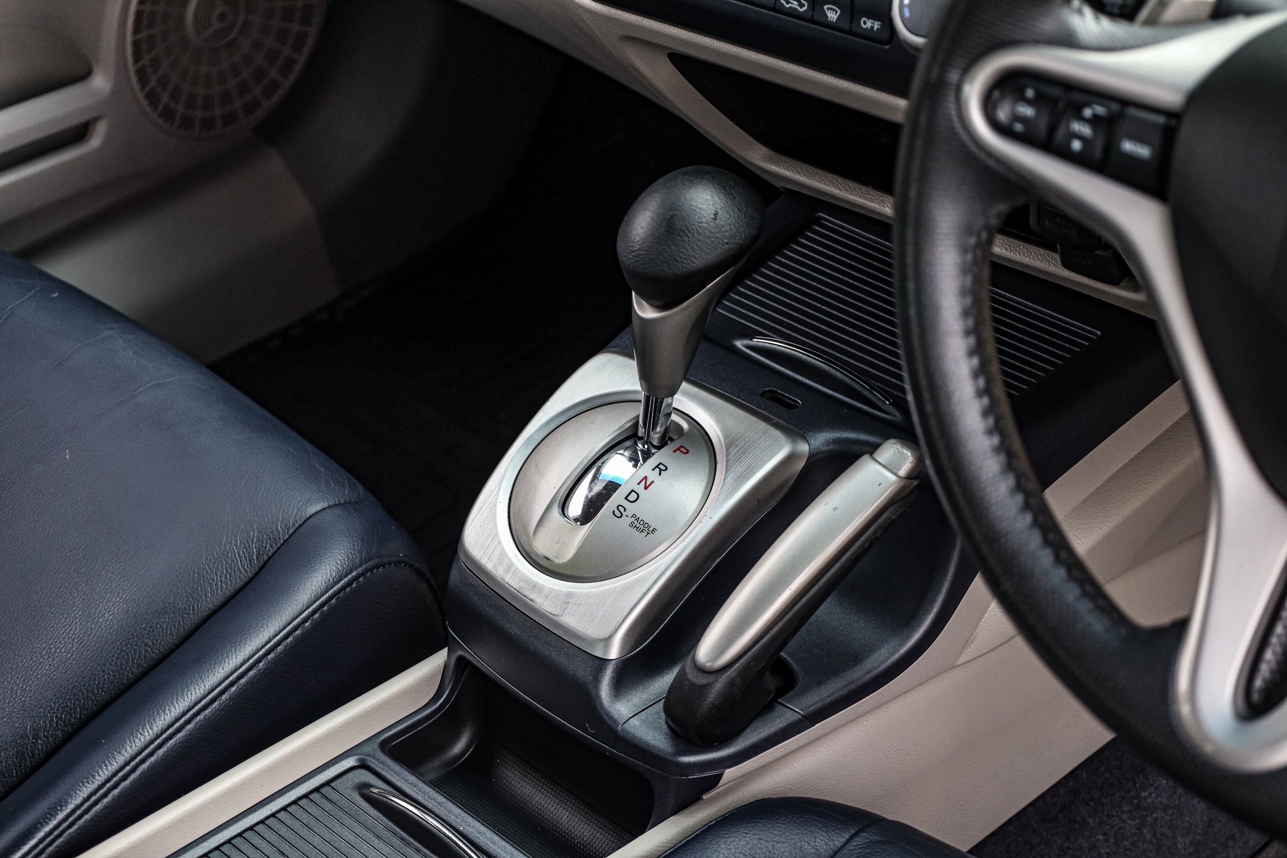 Honda Civic FD 2.0 EL PF-รถบ้านมือสอง