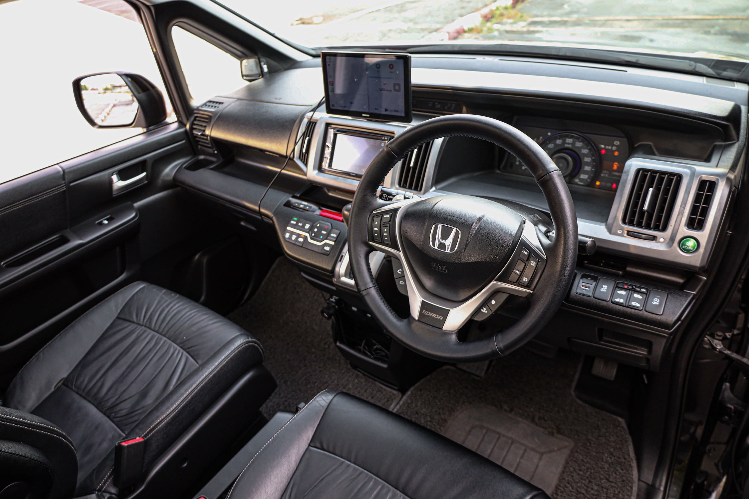 Honda Stepwagon Spada 2.0 EL PF-รถบ้านมือสอง