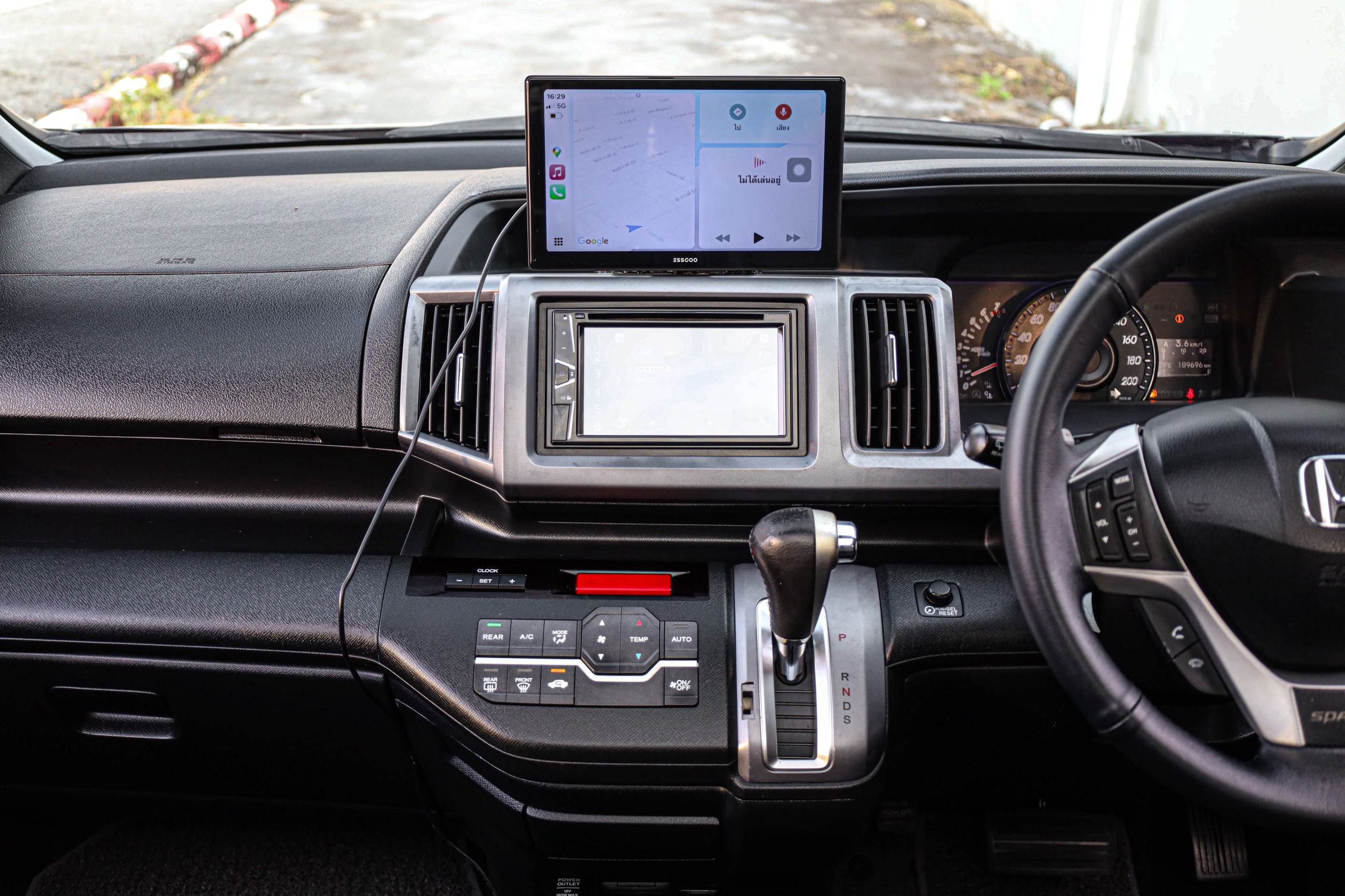 Honda Stepwagon Spada 2.0 EL PF-รถบ้านมือสอง