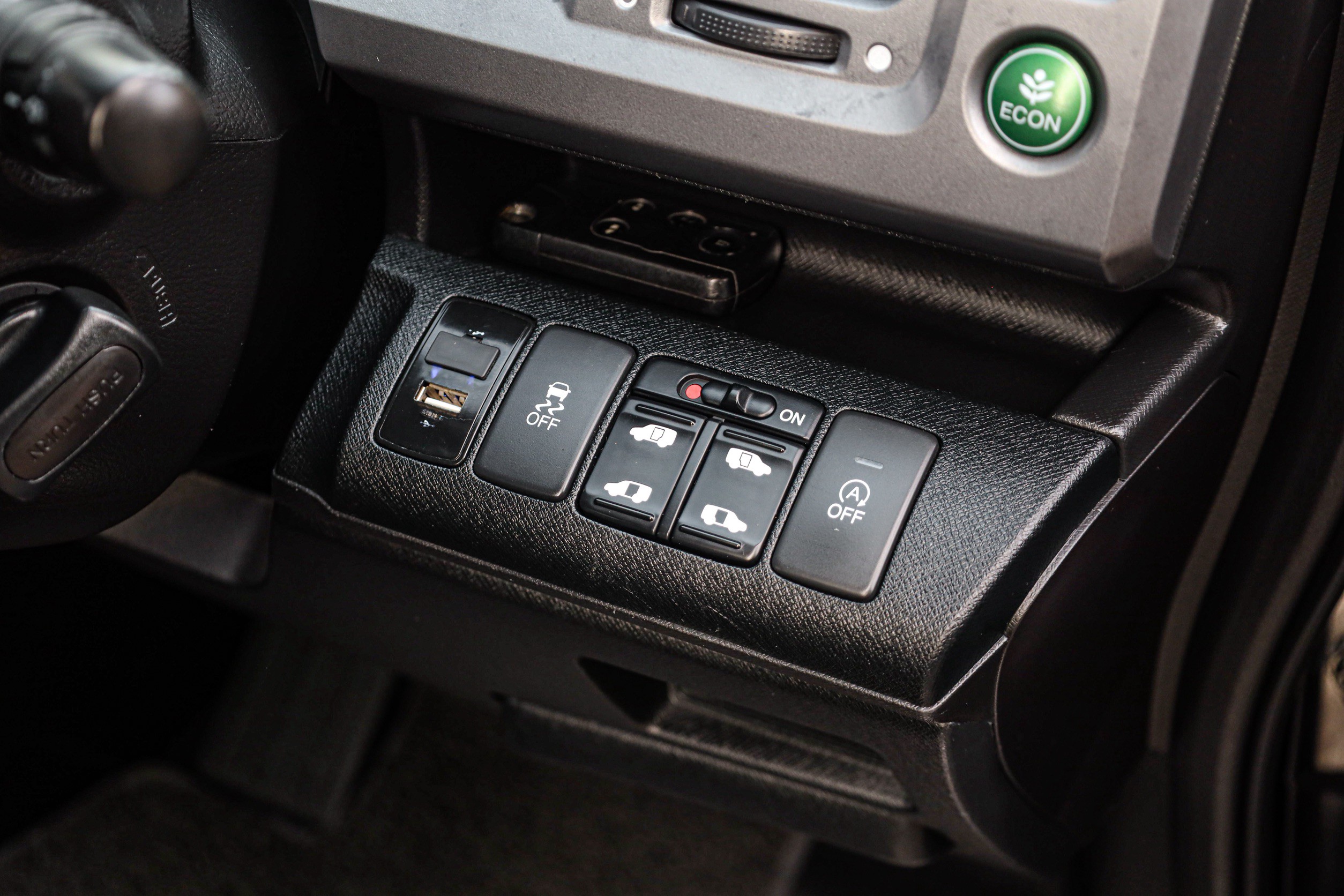 Honda Stepwagon Spada 2.0 EL PF-รถบ้านมือสอง