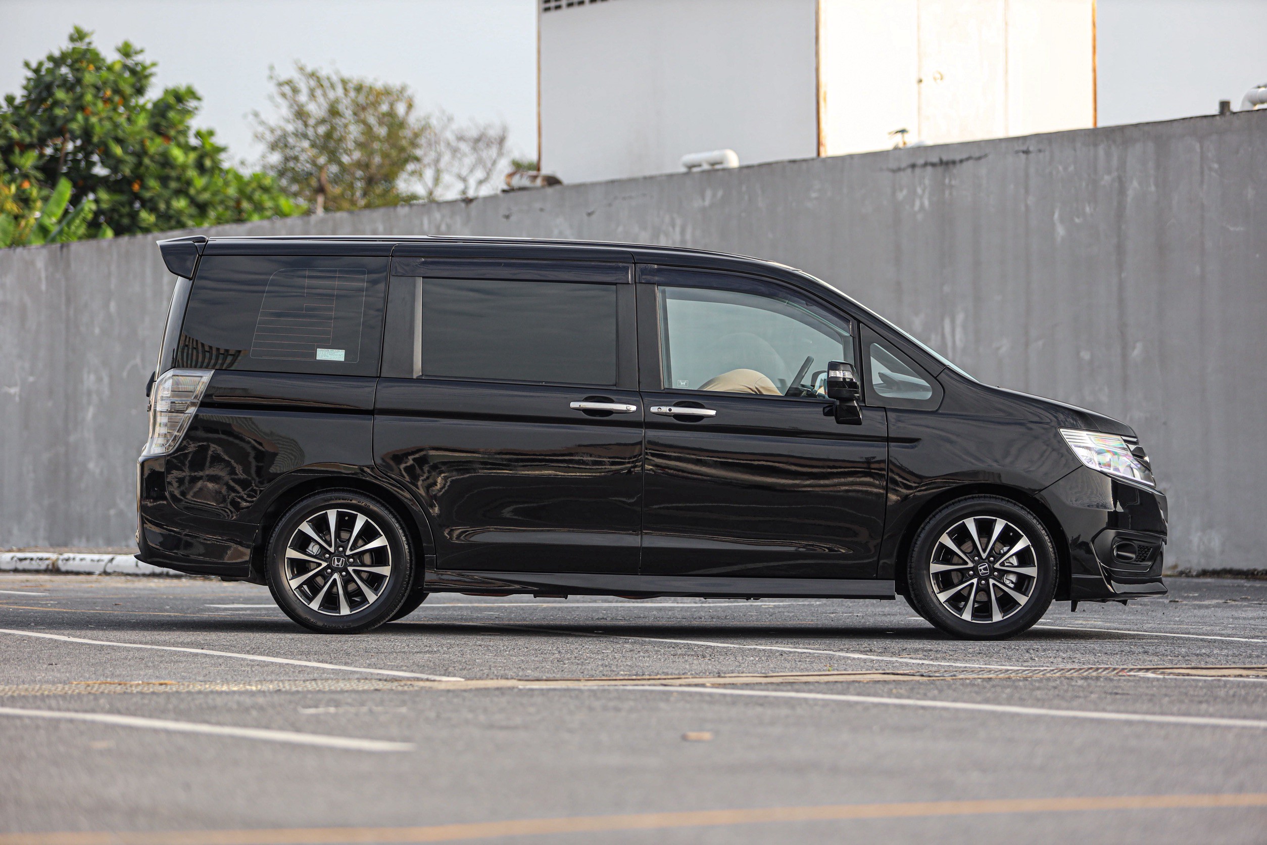 Honda Stepwagon Spada 2.0 EL PF-รถบ้านมือสอง