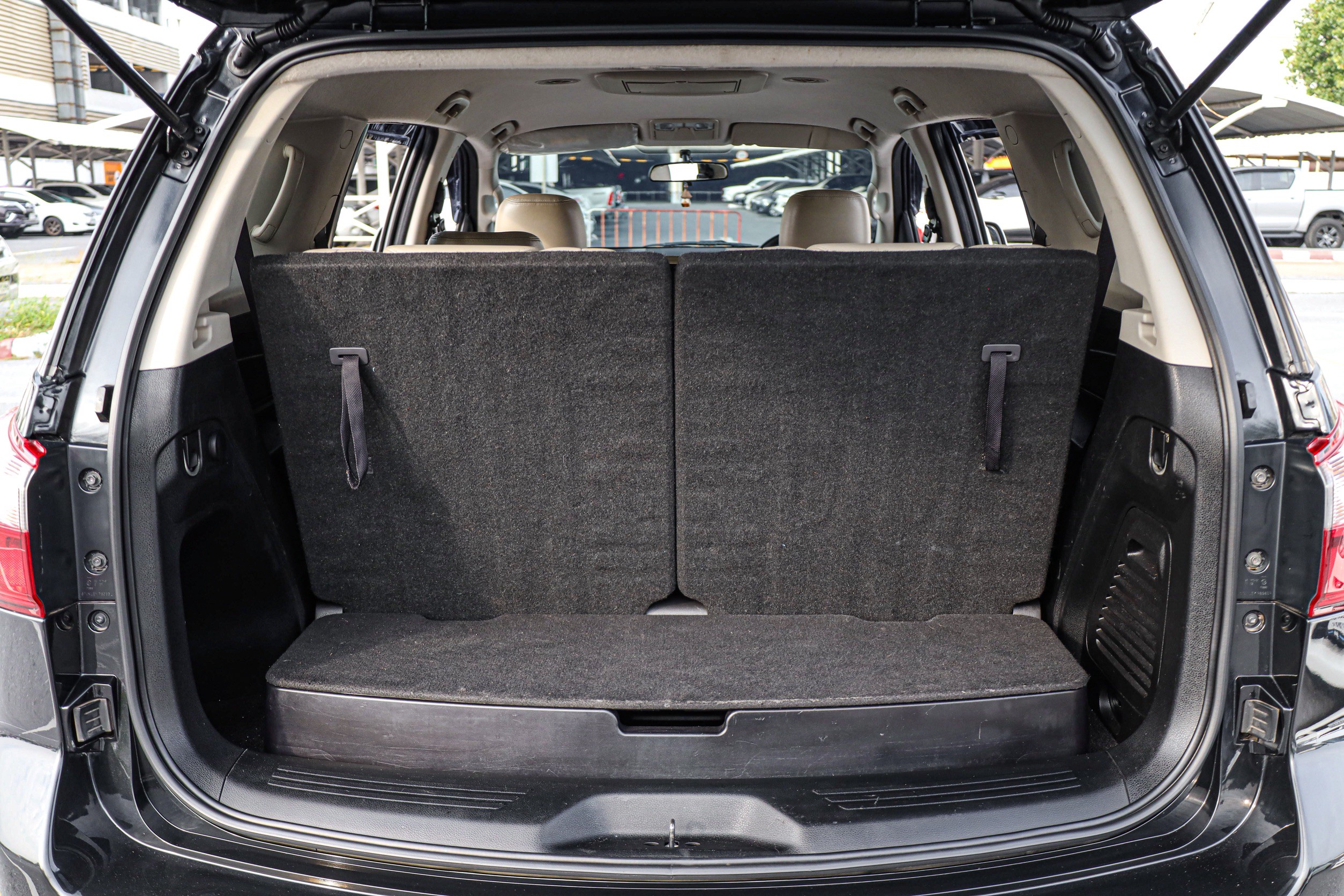 Isuzu Mu-x 2.5 PF-รถบ้านมือสอง