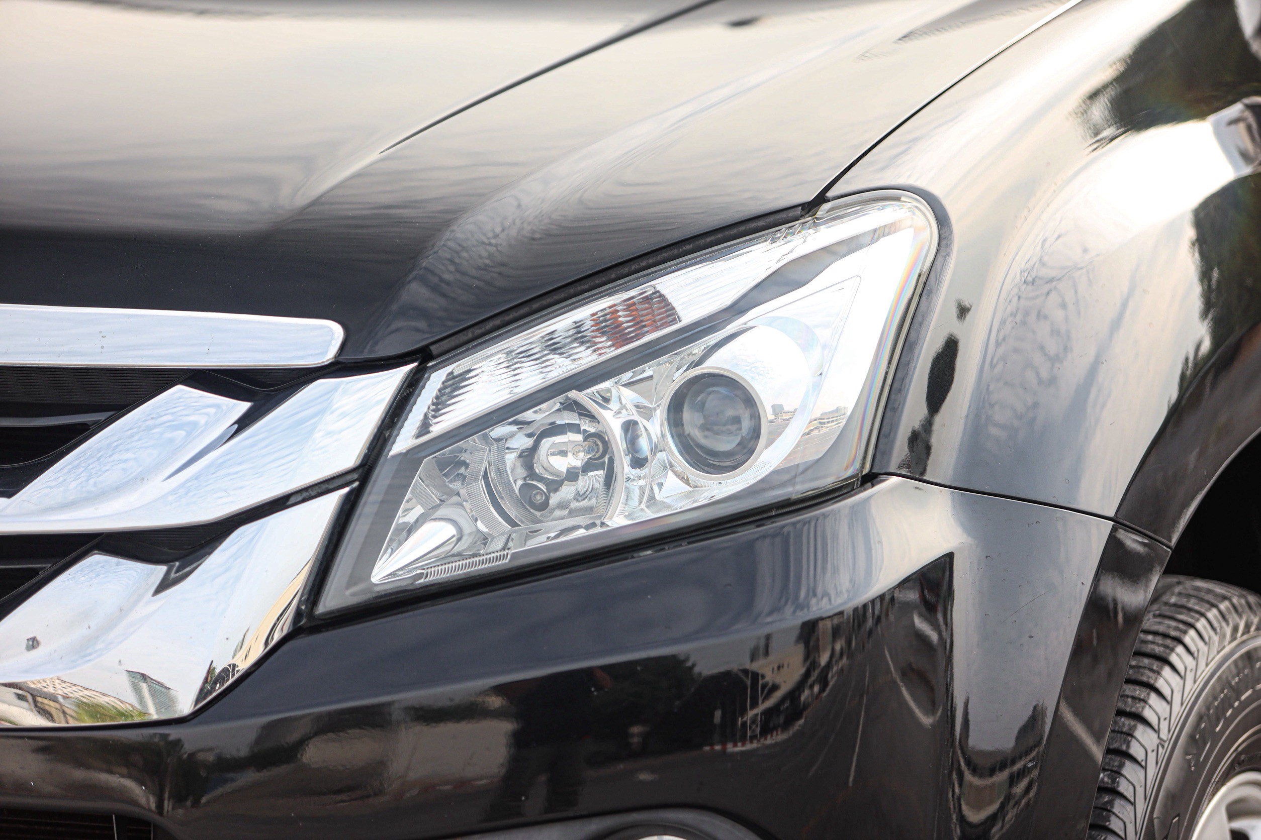 Isuzu Mu-x 2.5 PF-รถบ้านมือสอง