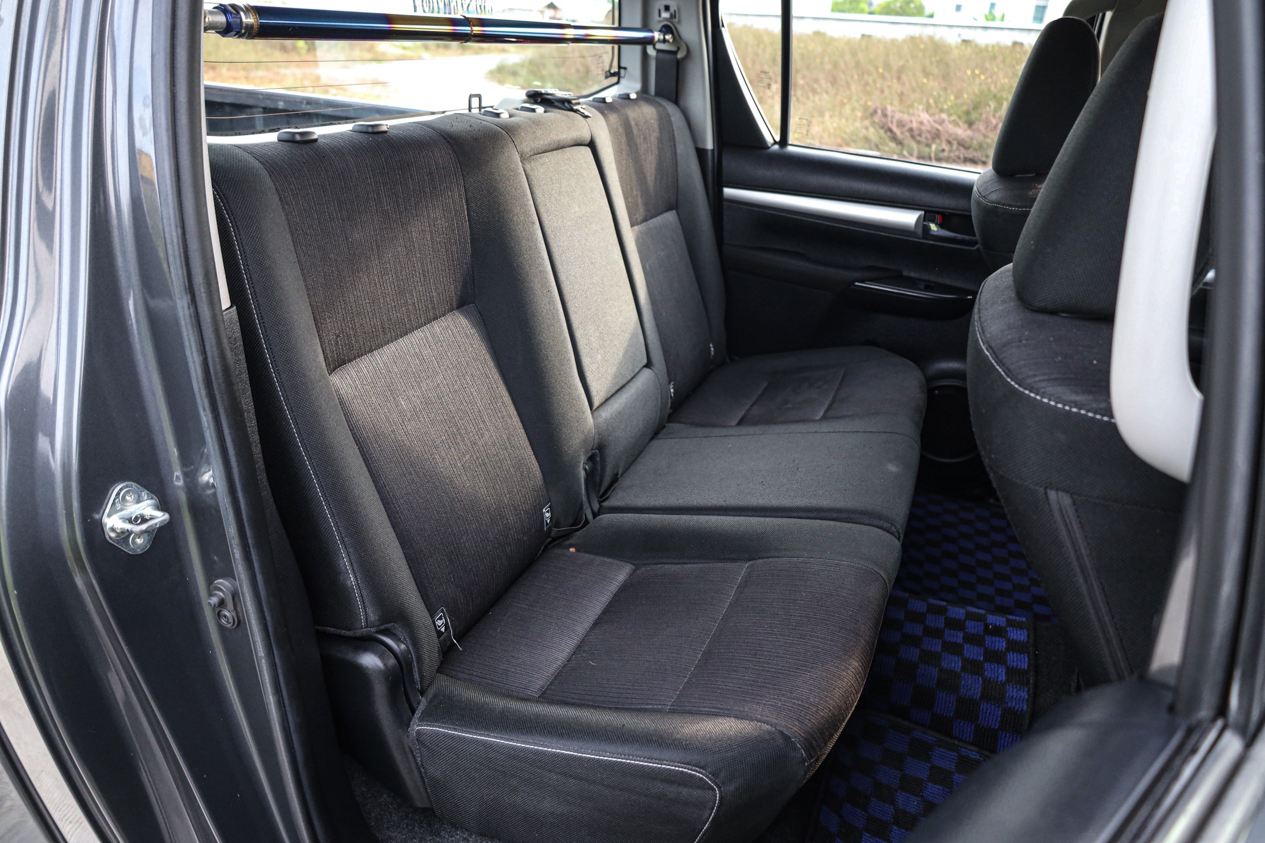 Toyota Hilux Revo 2.4 E MT PF-รถบ้านมือสอง