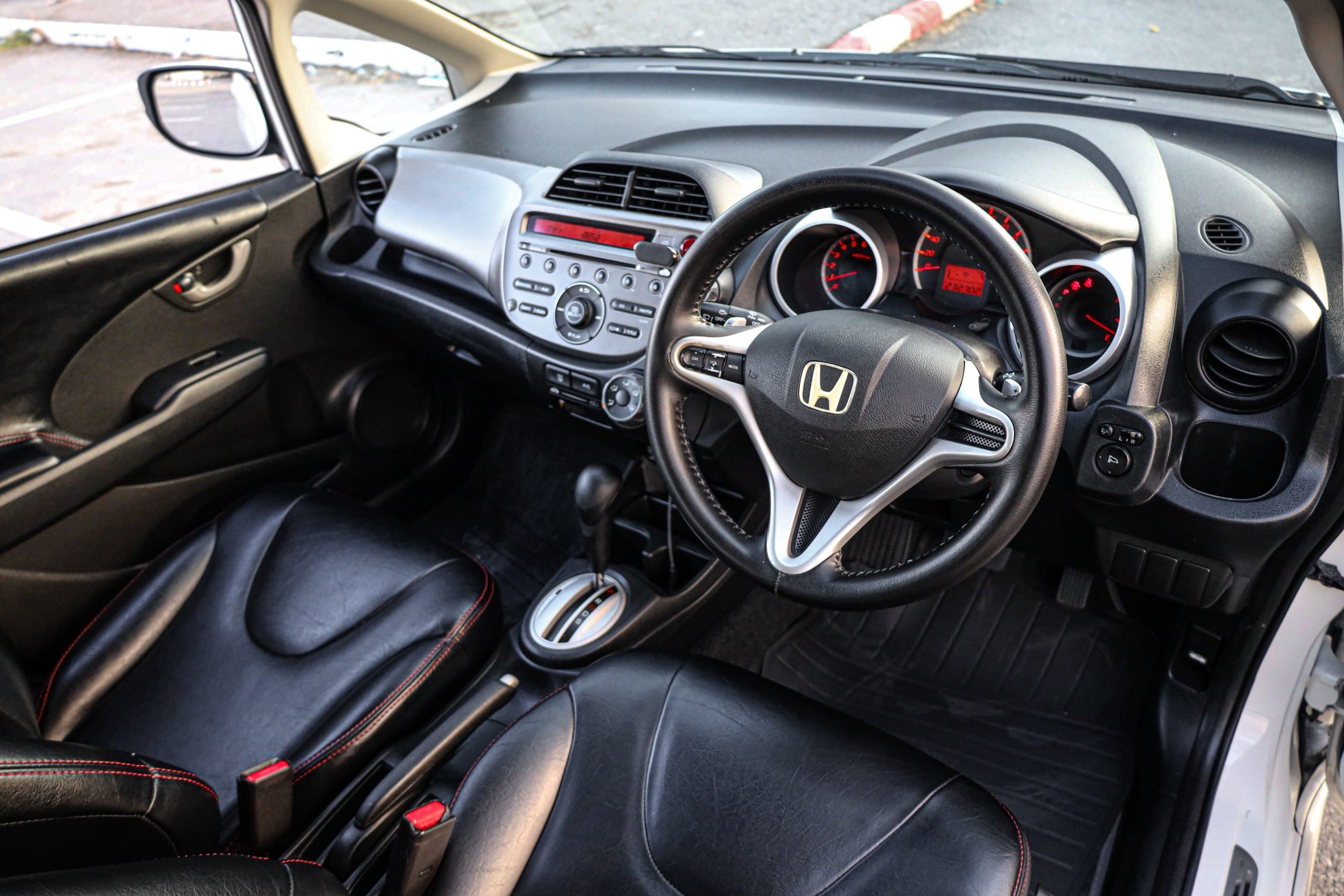 Honda Jazz Ge SV PF-รถบ้านมือสอง