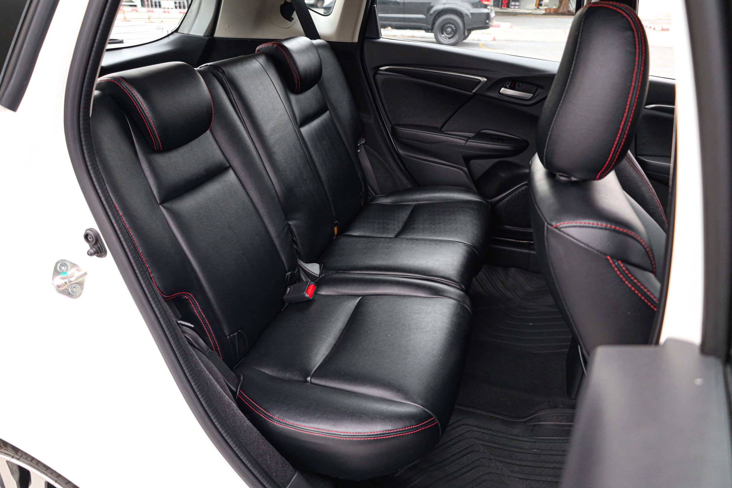 Honda Jazz GK SV PF-รถบ้านมือสอง