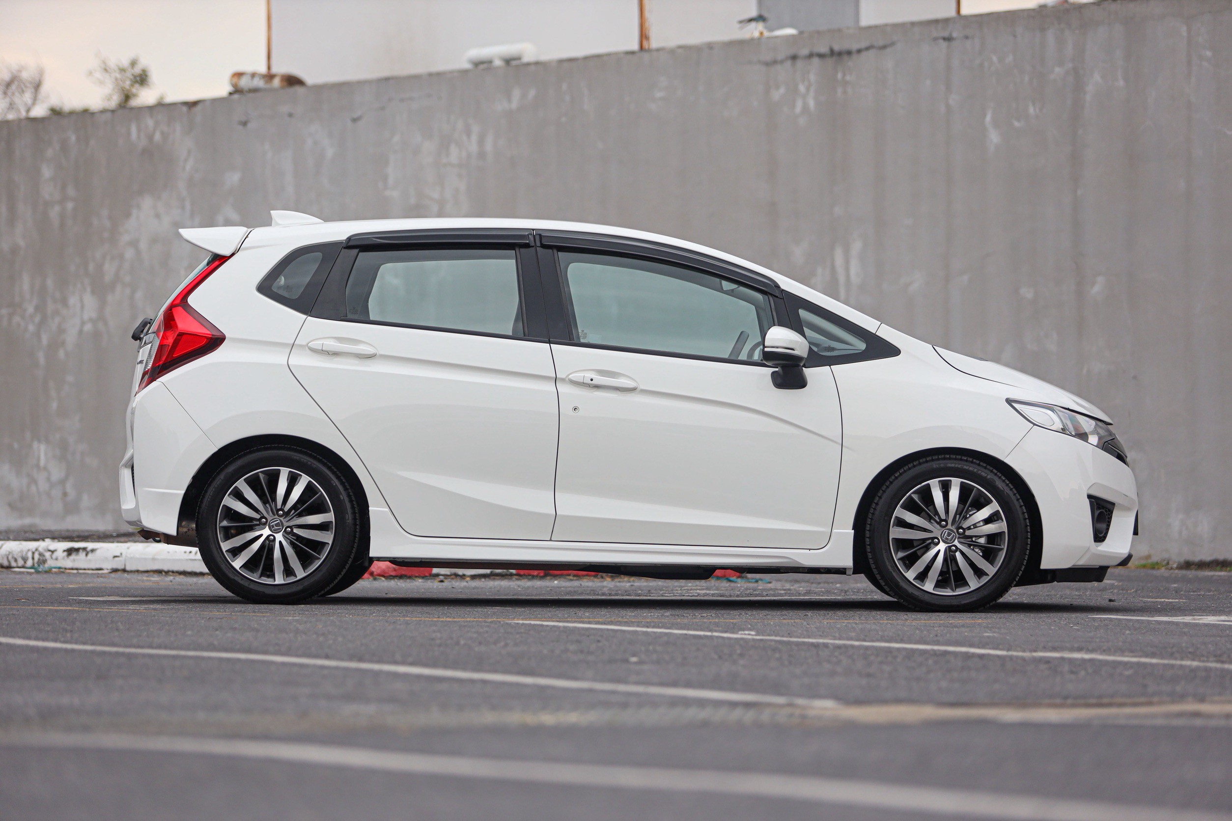 Honda Jazz GK SV PF-รถบ้านมือสอง