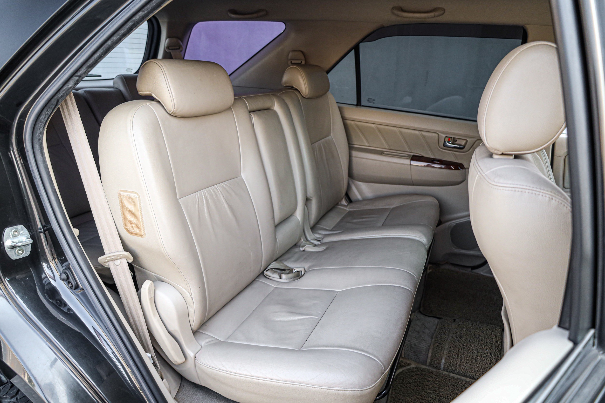 Toyota Fortuner 2.7 V 4WD PF-รถบ้านมือสอง