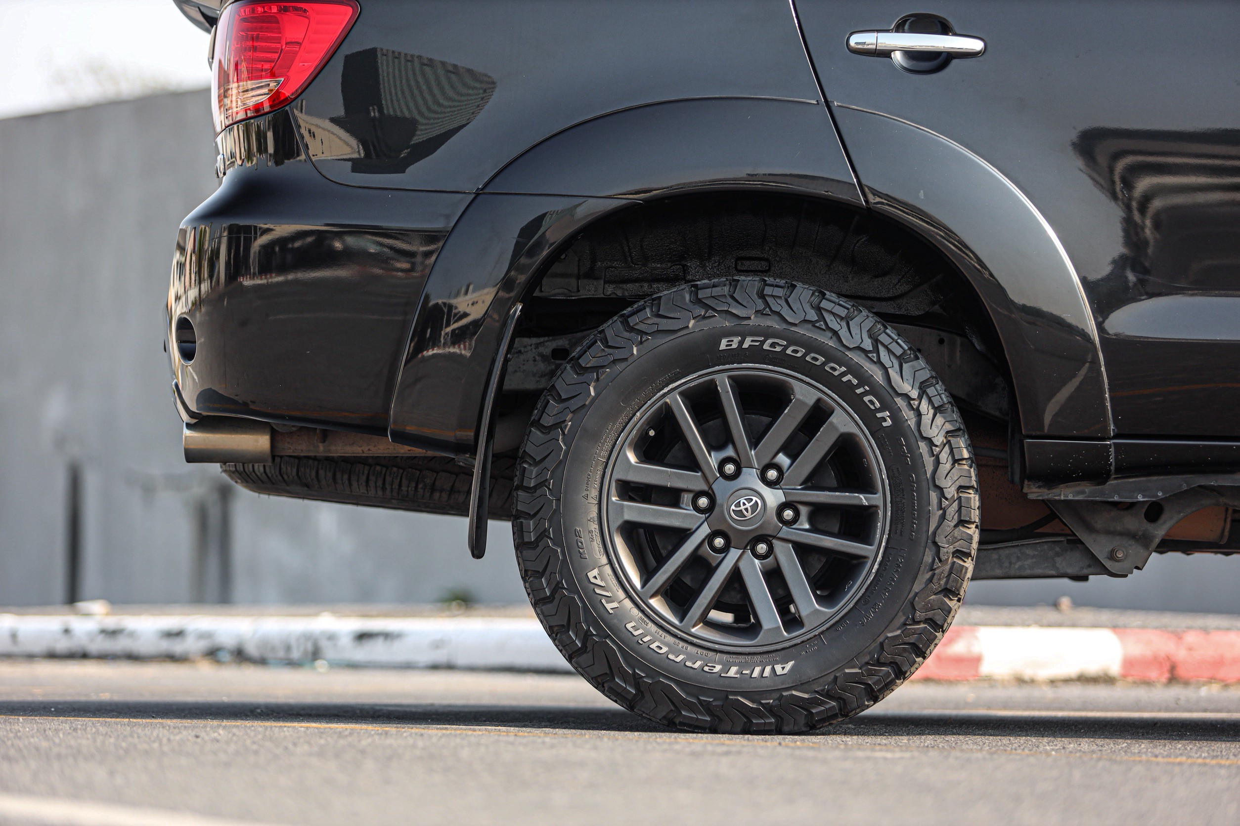 Toyota Fortuner 2.7 V 4WD PF-รถบ้านมือสอง