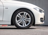 Bmw Series3 320i Sport PF-รถบ้านมือสอง