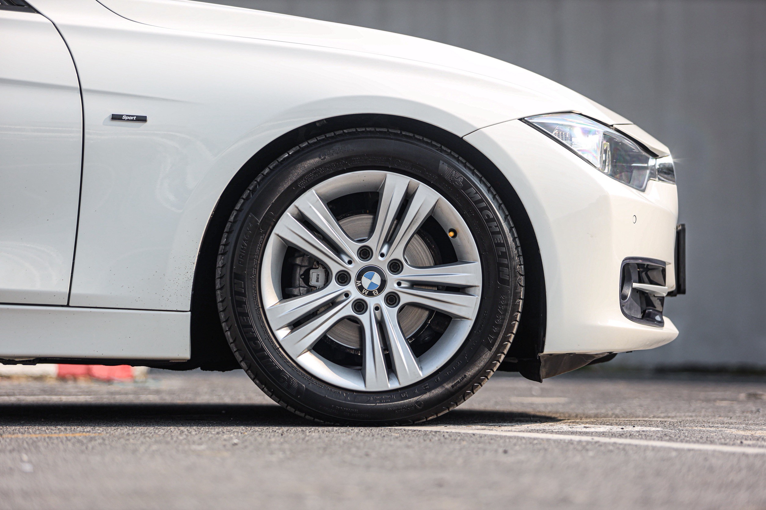 Bmw Series3 320i Sport PF-รถบ้านมือสอง