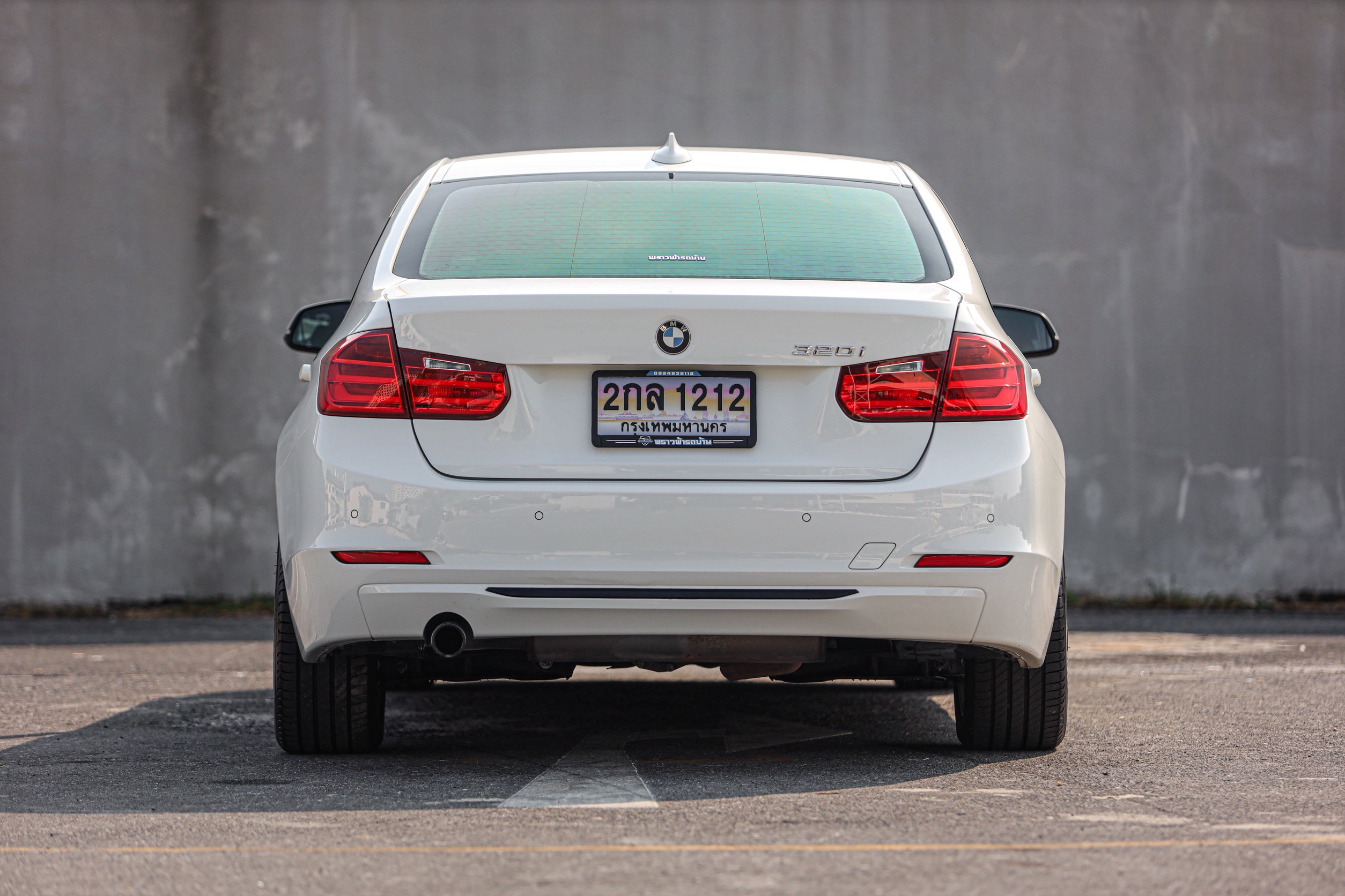 Bmw Series3 320i Sport PF-รถบ้านมือสอง