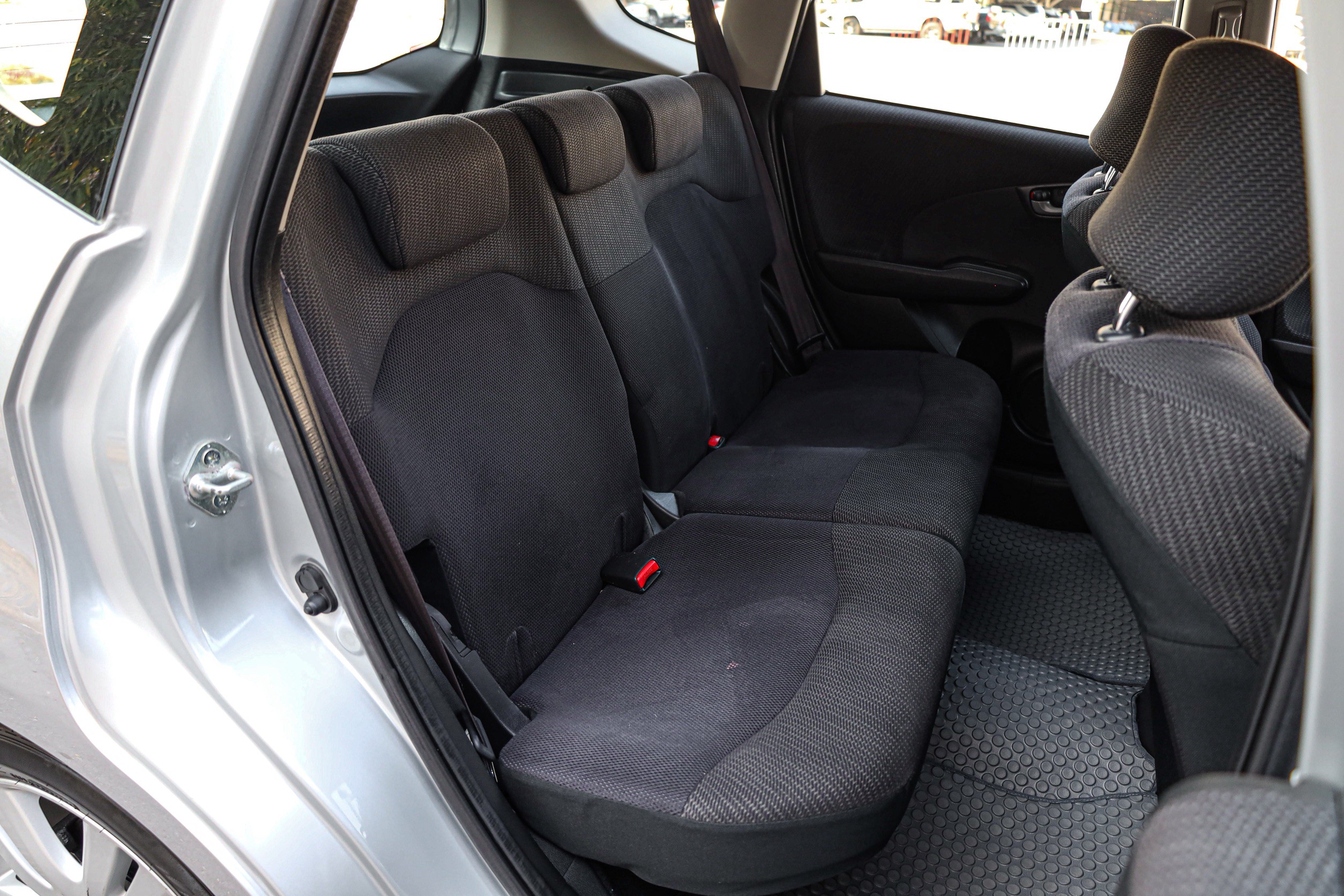 Honda Jazz Ge Japan AT PF-รถบ้านมือสอง