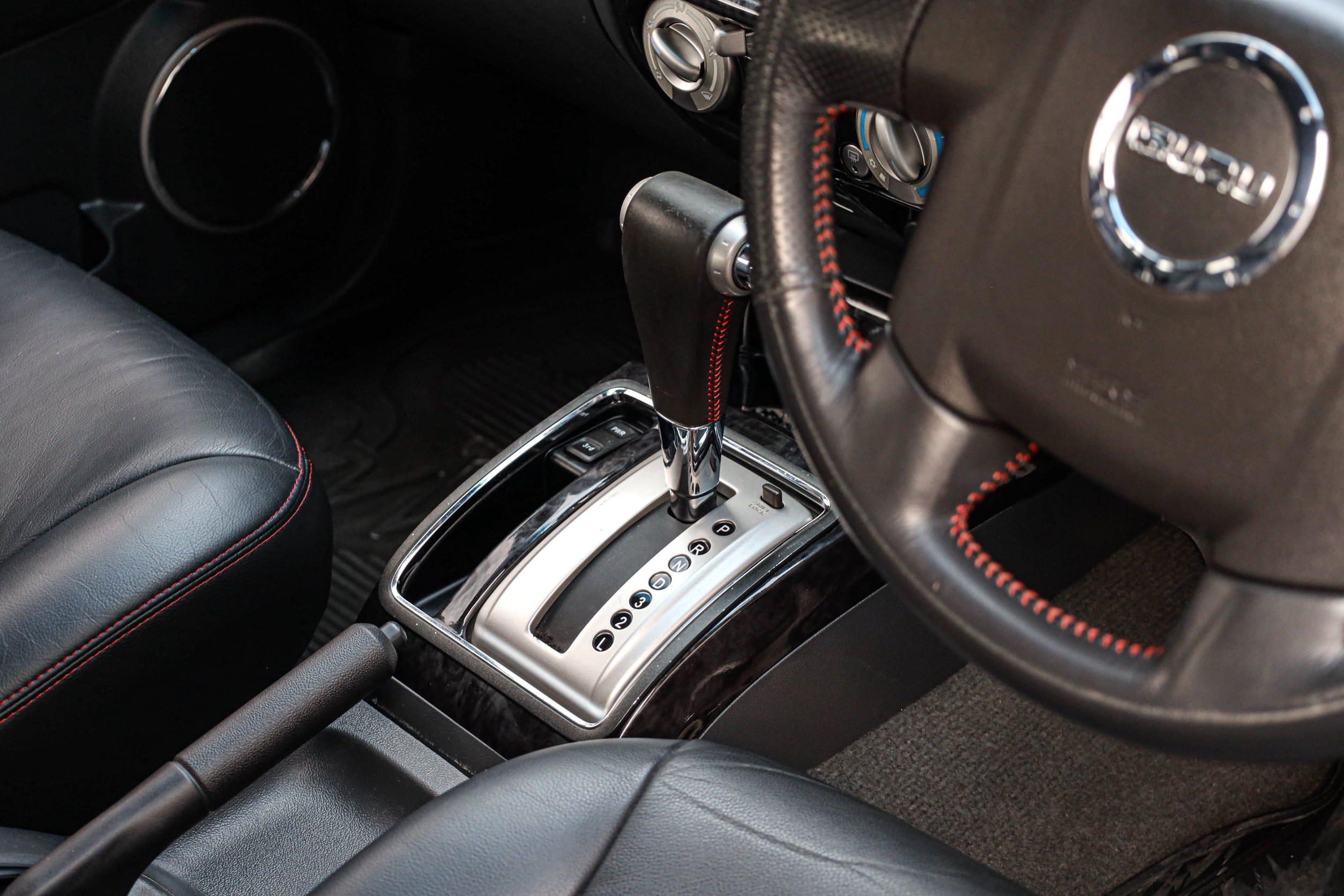 Isuzu Mu-7 3.0 Choiz PF-รถบ้านมือสอง