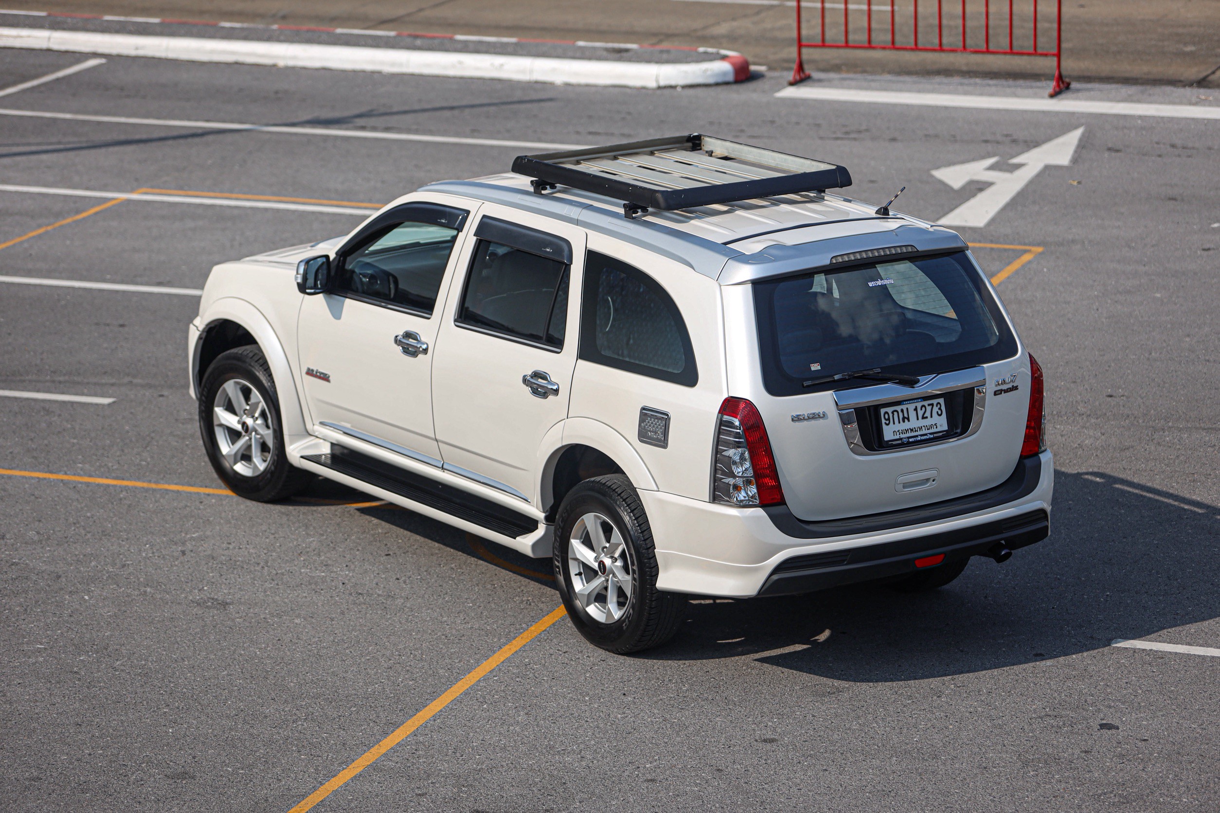 Isuzu Mu-7 3.0 Choiz PF-รถบ้านมือสอง