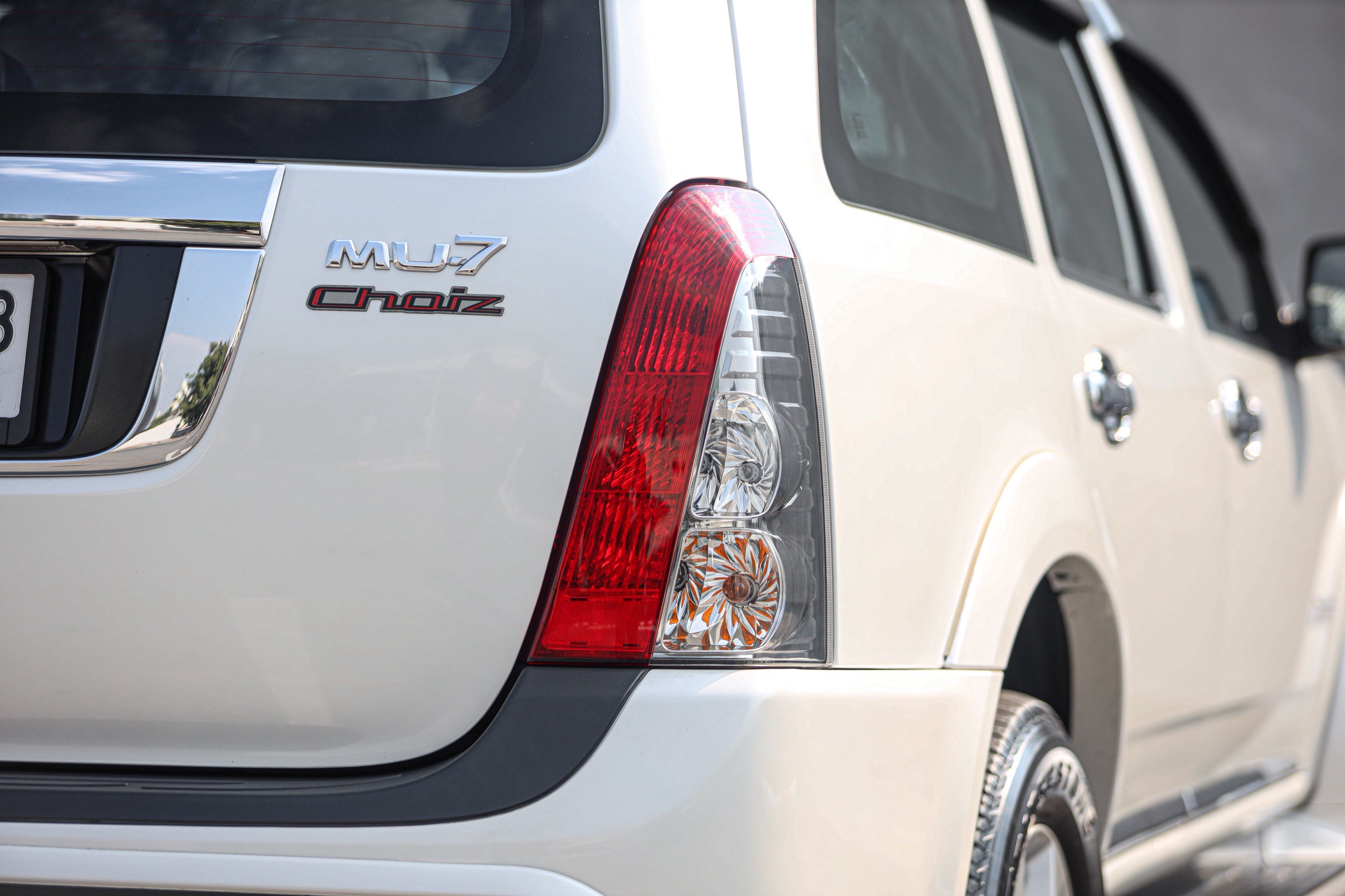 Isuzu Mu-7 3.0 Choiz PF-รถบ้านมือสอง