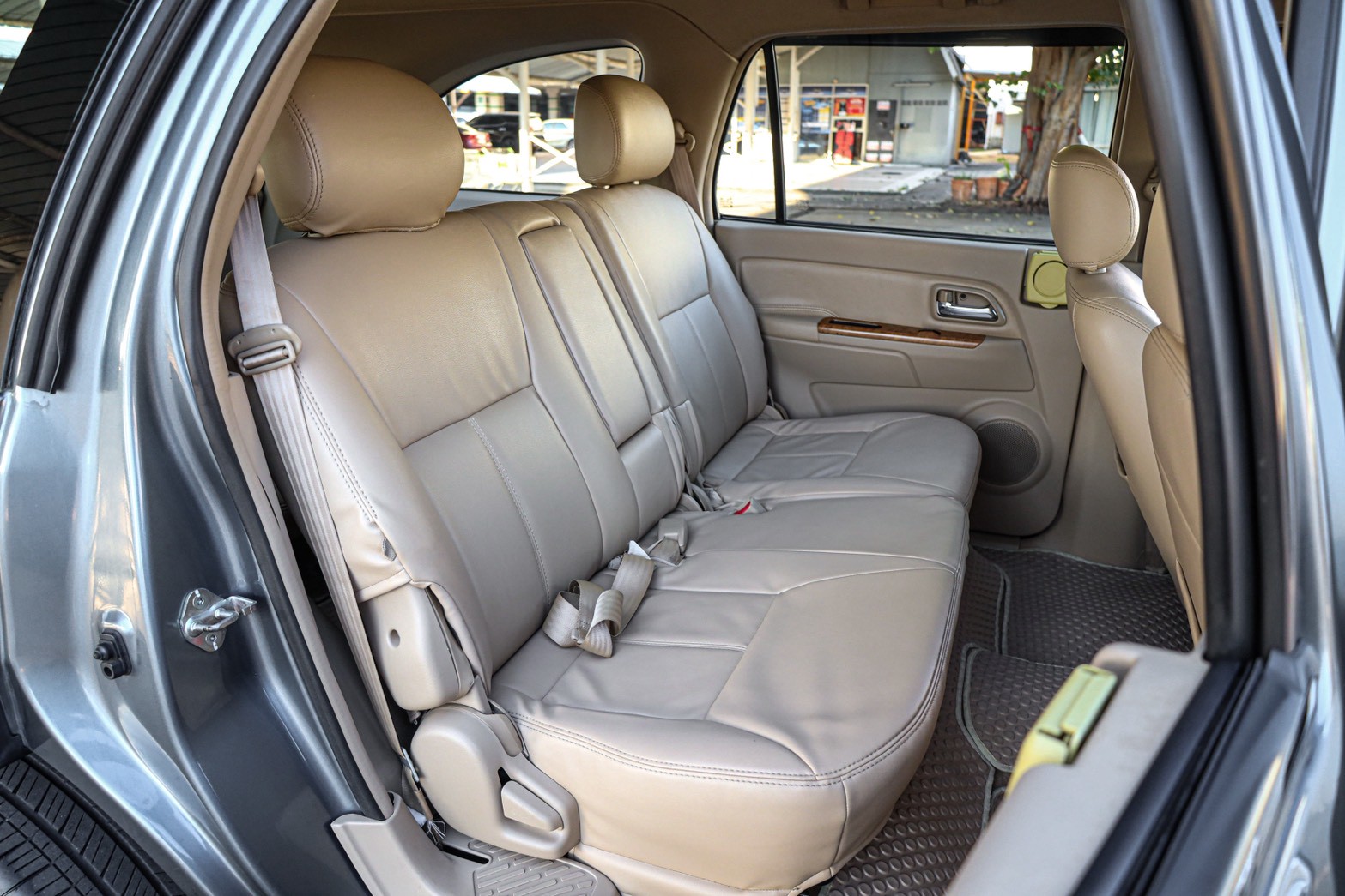 Isuzu Mu-7 3.0 Primo PF-รถบ้านมือสอง