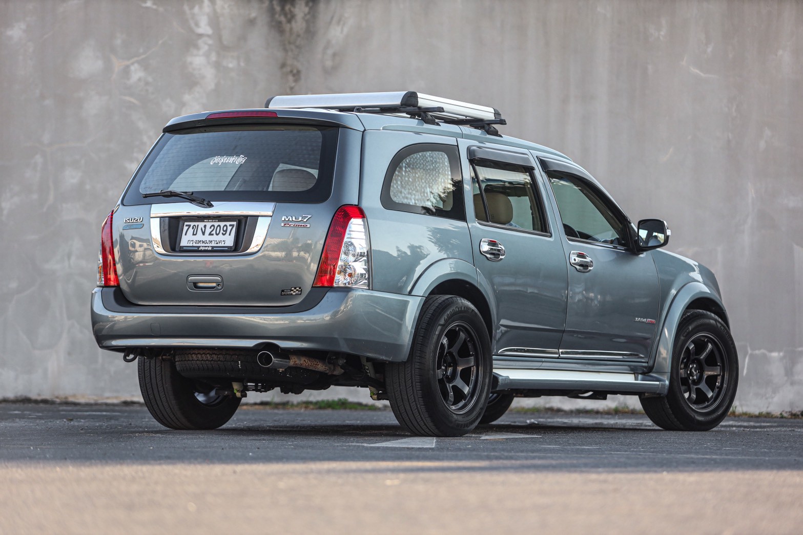 Isuzu Mu-7 3.0 Primo PF-รถบ้านมือสอง