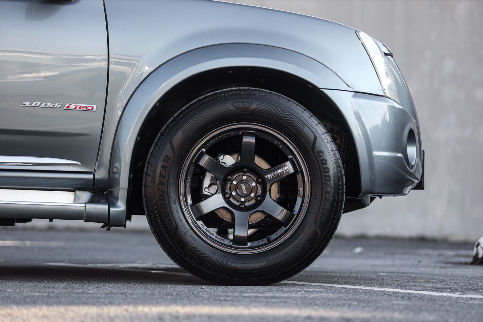 Isuzu Mu-7 3.0 Primo PF-รถบ้านมือสอง