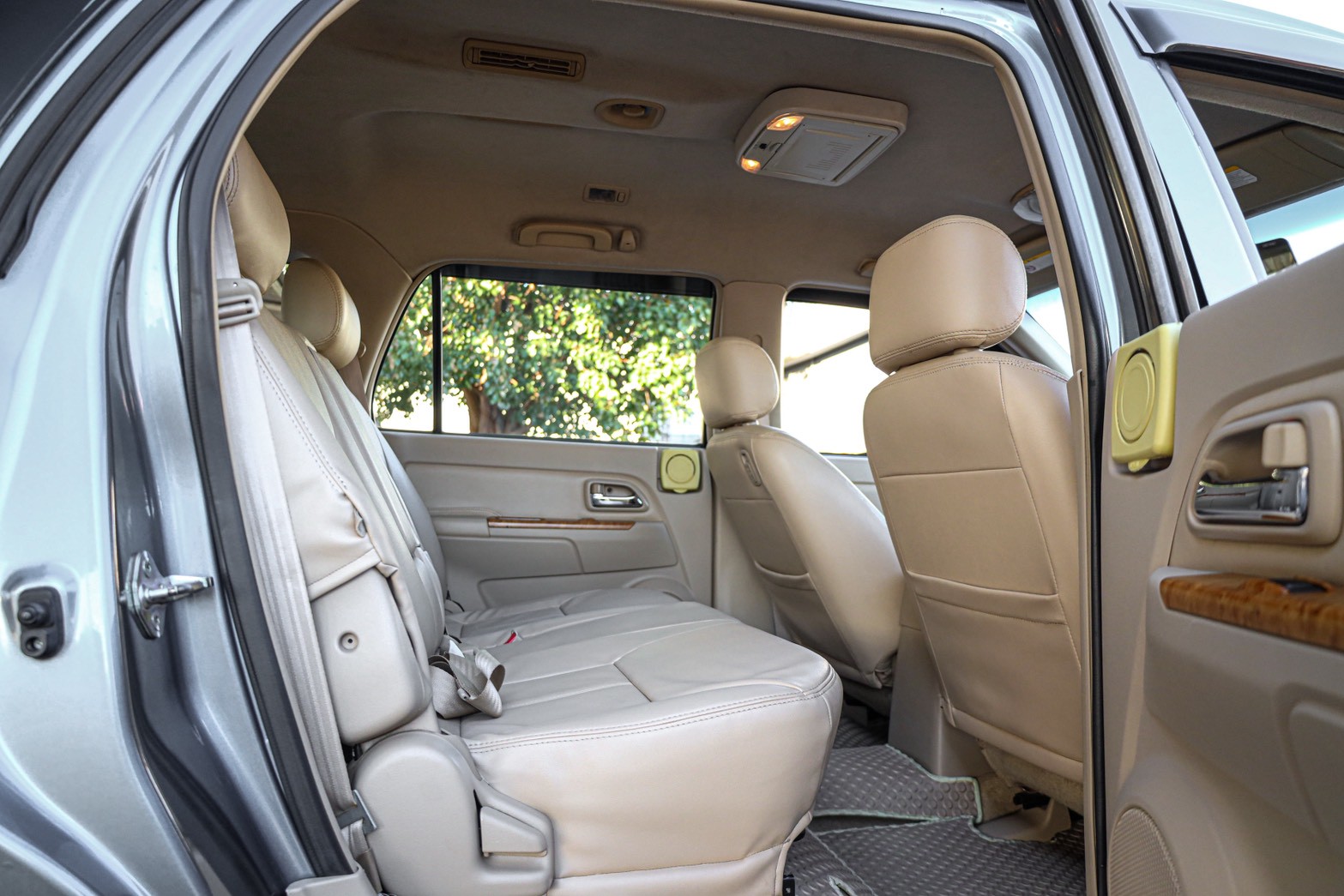 Isuzu Mu-7 3.0 Primo PF-รถบ้านมือสอง