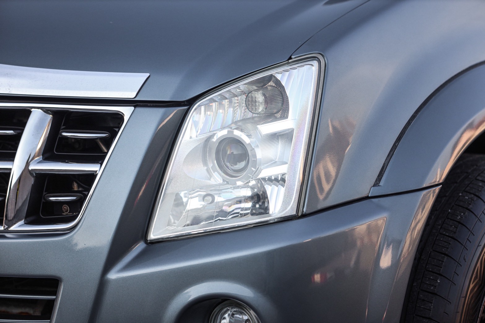 Isuzu Mu-7 3.0 Primo PF-รถบ้านมือสอง