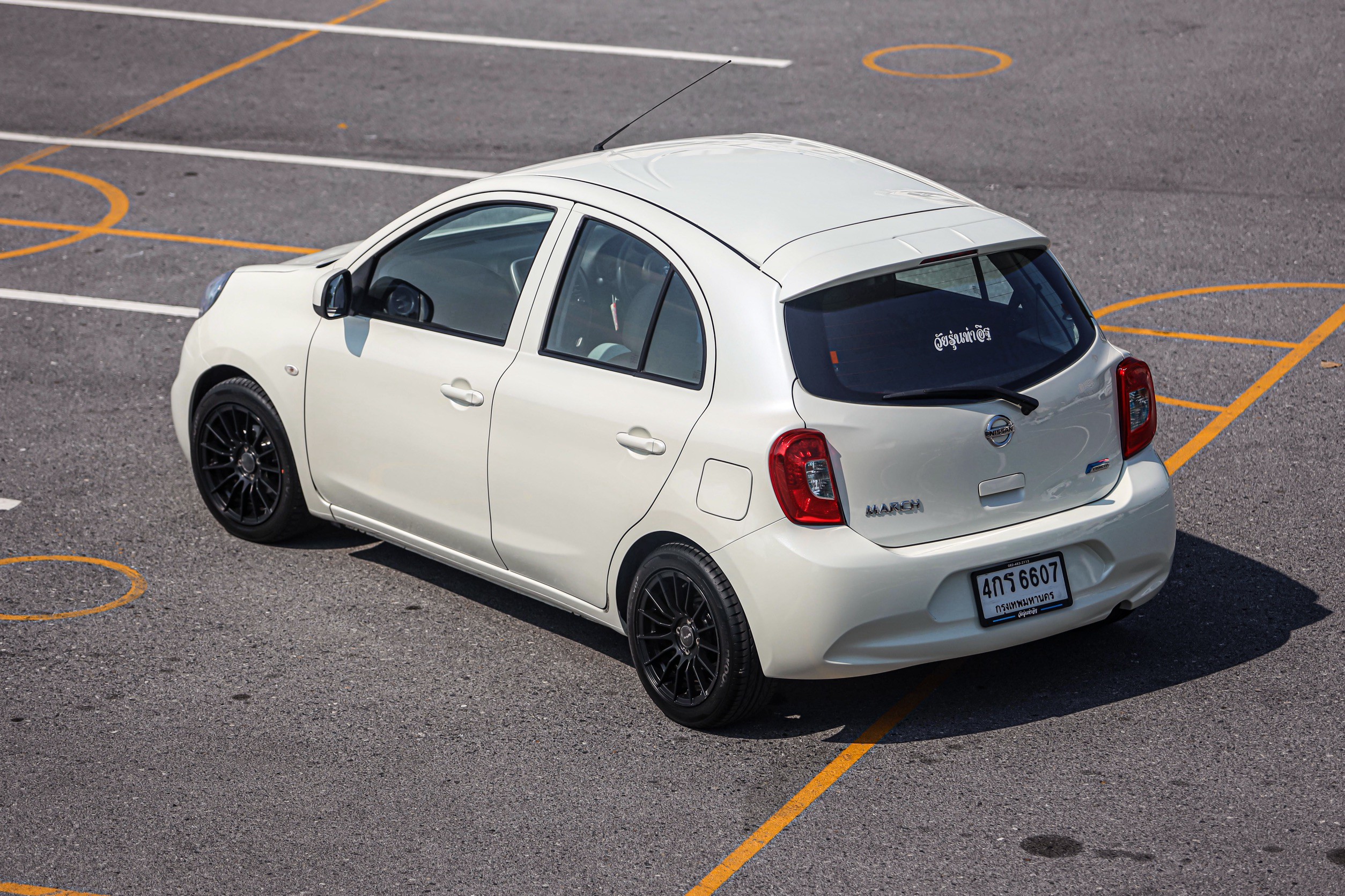 Nissan March E AT PF-รถบ้านมือสอง