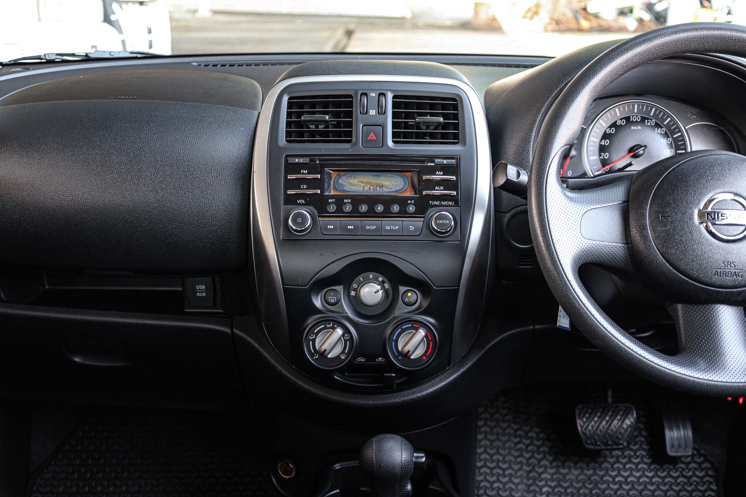 Nissan March E AT PF-รถบ้านมือสอง