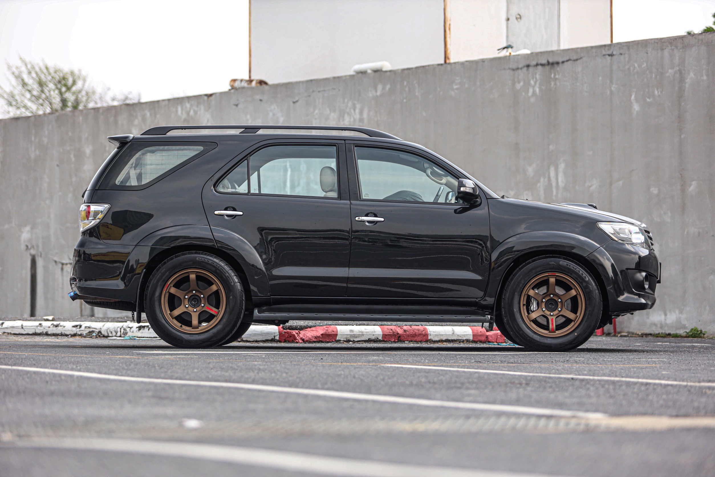 Toyota Fortuner 3.0 V PF-รถบ้านมือสอง