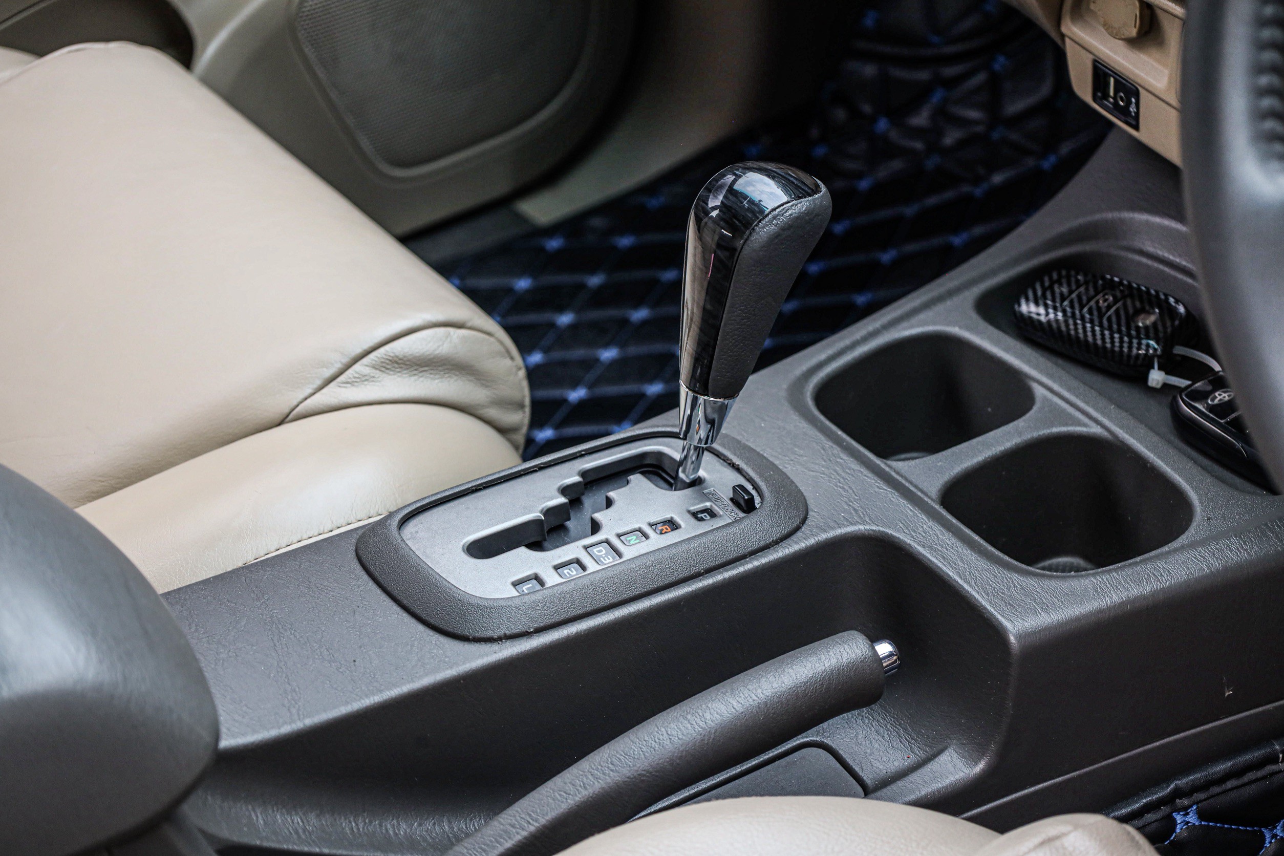 Toyota Fortuner 3.0 V PF-รถบ้านมือสอง